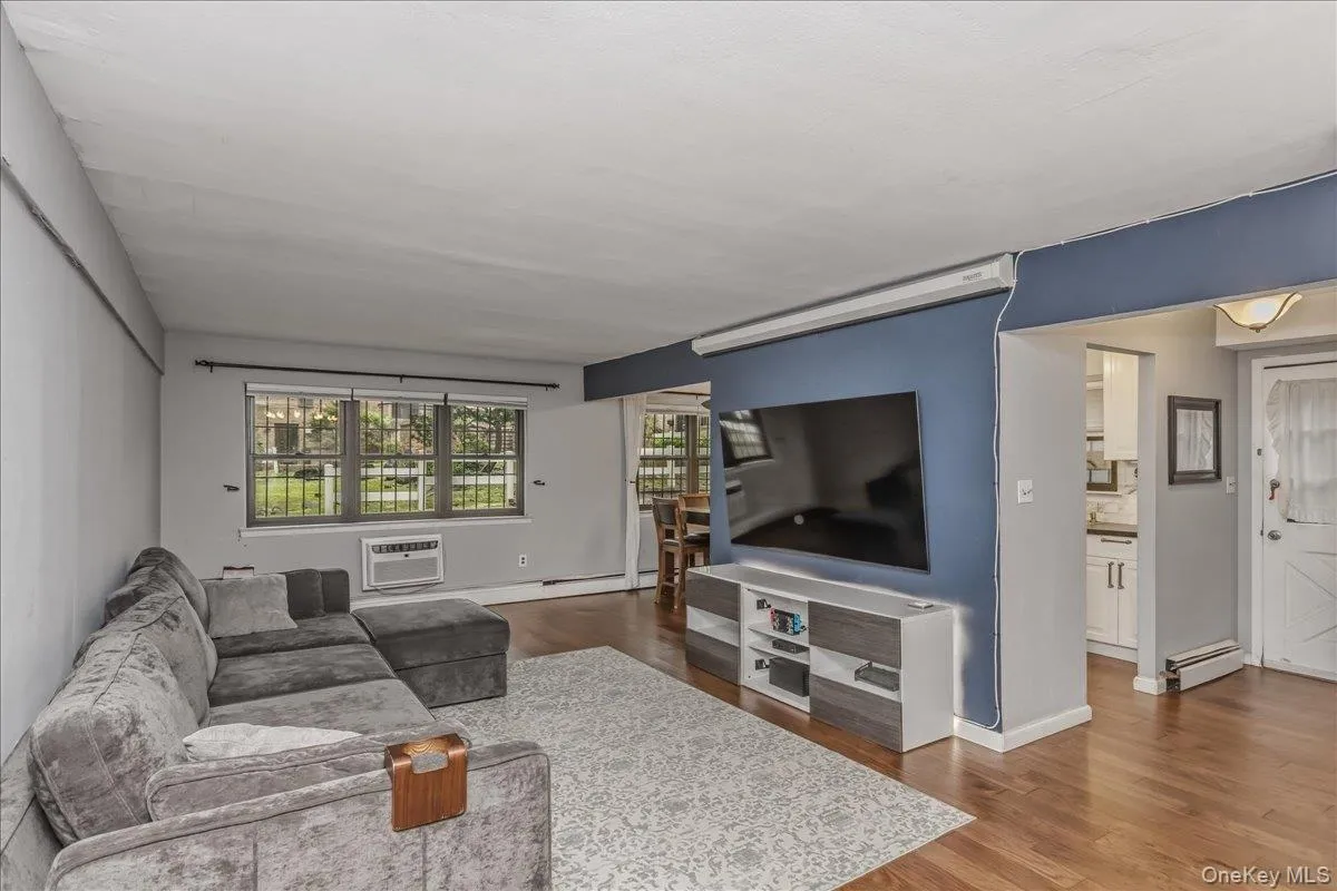 6117 231st Street, New York, NY, 6 Bedrooms Bedrooms, 14 Rooms Rooms,4 BathroomsBathrooms,Residential,For Rent,231st,0,1024016 6117 231st Street, New York, NY, 6 Bedrooms Bedrooms, 14 Rooms Rooms,4 BathroomsBathrooms,Residential,For Rent,231st,0,1024016