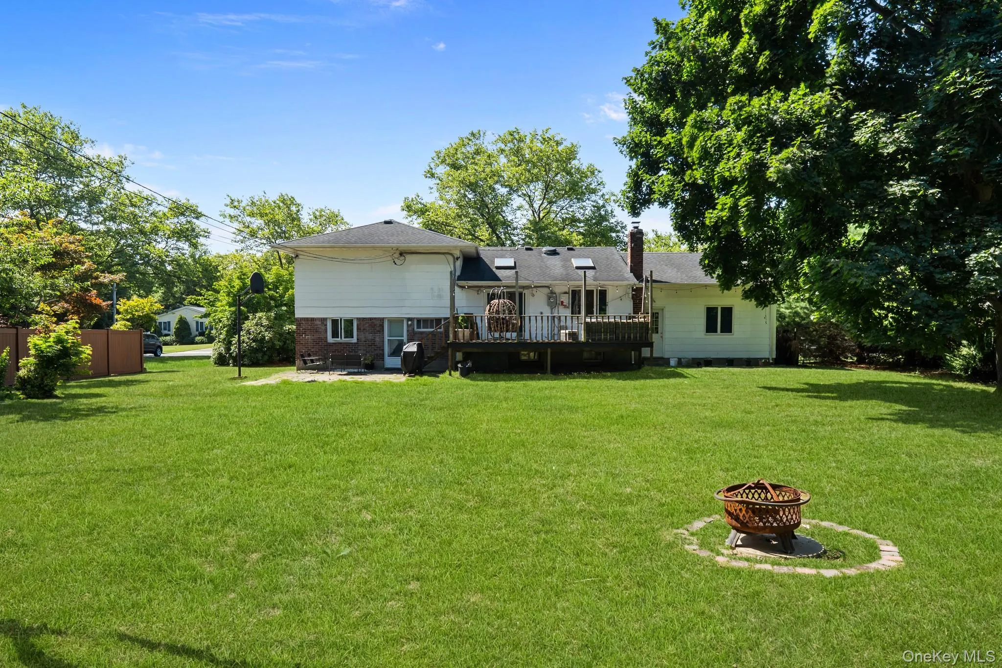 202 Tinton Place, Huntington, NY, 4 Bedrooms Bedrooms, 11 Rooms Rooms,2 BathroomsBathrooms,Residential,For Rent,Tinton,0,1024025 202 Tinton Place, Huntington, NY, 4 Bedrooms Bedrooms, 11 Rooms Rooms,2 BathroomsBathrooms,Residential,For Rent,Tinton,0,1024025