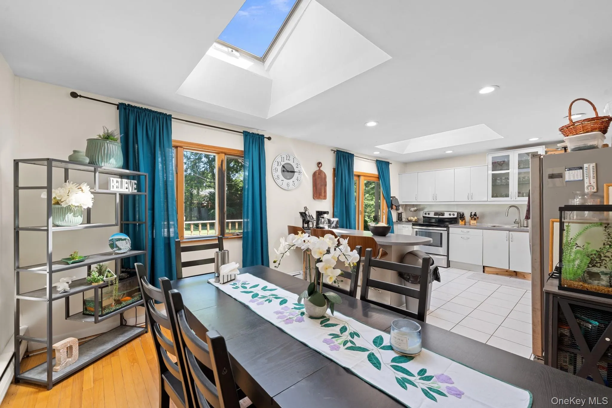 202 Tinton Place, Huntington, NY, 4 Bedrooms Bedrooms, 11 Rooms Rooms,2 BathroomsBathrooms,Residential,For Rent,Tinton,0,1024025 202 Tinton Place, Huntington, NY, 4 Bedrooms Bedrooms, 11 Rooms Rooms,2 BathroomsBathrooms,Residential,For Rent,Tinton,0,1024025