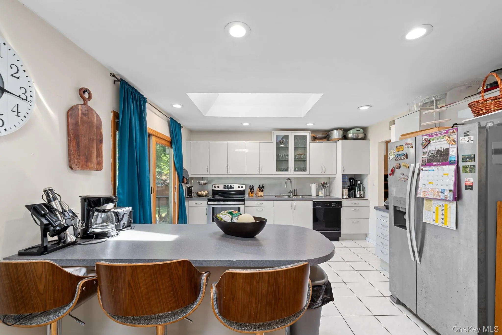 202 Tinton Place, Huntington, NY, 4 Bedrooms Bedrooms, 11 Rooms Rooms,2 BathroomsBathrooms,Residential,For Rent,Tinton,0,1024025 202 Tinton Place, Huntington, NY, 4 Bedrooms Bedrooms, 11 Rooms Rooms,2 BathroomsBathrooms,Residential,For Rent,Tinton,0,1024025