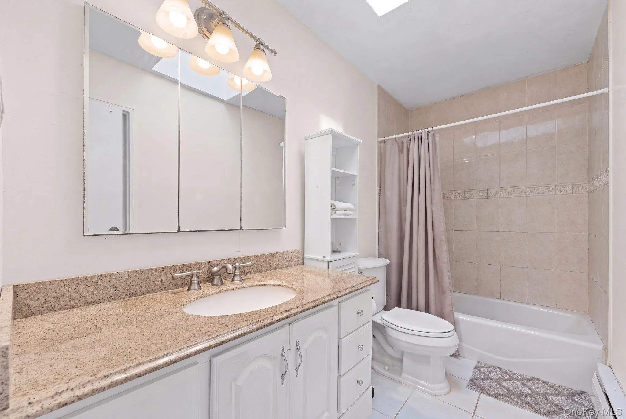 202 Tinton Place, Huntington, NY, 4 Bedrooms Bedrooms, 11 Rooms Rooms,2 BathroomsBathrooms,Residential,For Rent,Tinton,0,1024025 202 Tinton Place, Huntington, NY, 4 Bedrooms Bedrooms, 11 Rooms Rooms,2 BathroomsBathrooms,Residential,For Rent,Tinton,0,1024025