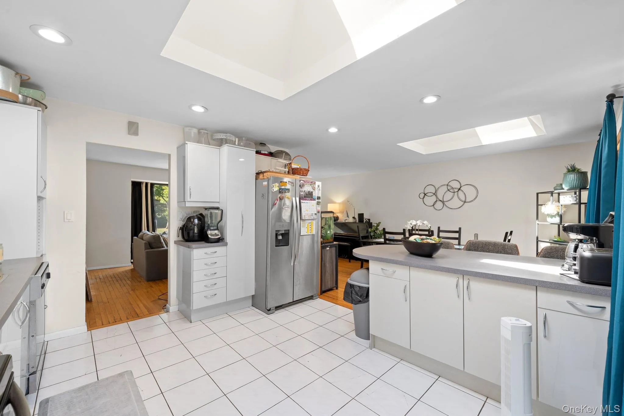 202 Tinton Place, Huntington, NY, 4 Bedrooms Bedrooms, 11 Rooms Rooms,2 BathroomsBathrooms,Residential,For Rent,Tinton,0,1024025 202 Tinton Place, Huntington, NY, 4 Bedrooms Bedrooms, 11 Rooms Rooms,2 BathroomsBathrooms,Residential,For Rent,Tinton,0,1024025
