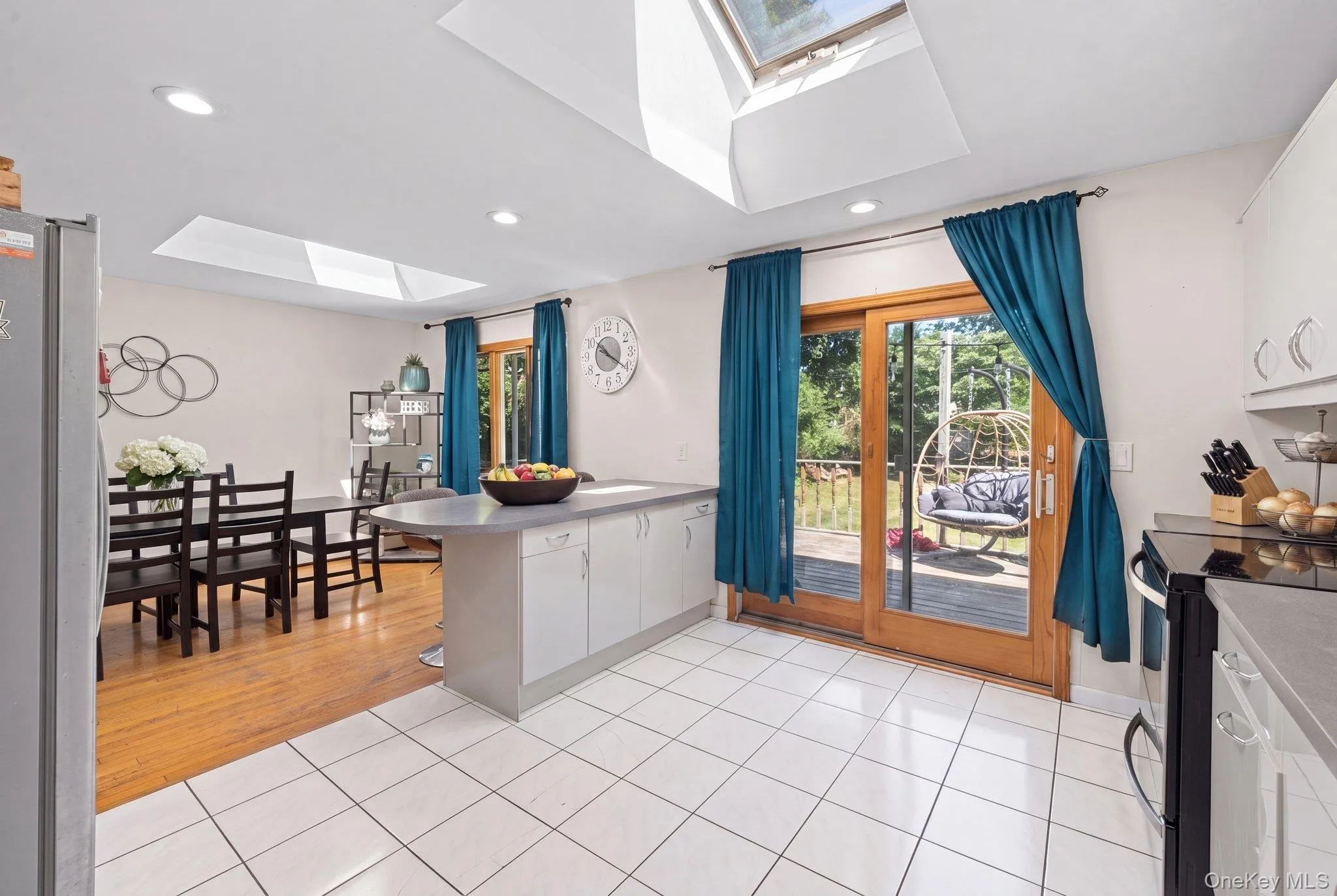 202 Tinton Place, Huntington, NY, 4 Bedrooms Bedrooms, 11 Rooms Rooms,2 BathroomsBathrooms,Residential,For Rent,Tinton,0,1024025 202 Tinton Place, Huntington, NY, 4 Bedrooms Bedrooms, 11 Rooms Rooms,2 BathroomsBathrooms,Residential,For Rent,Tinton,0,1024025