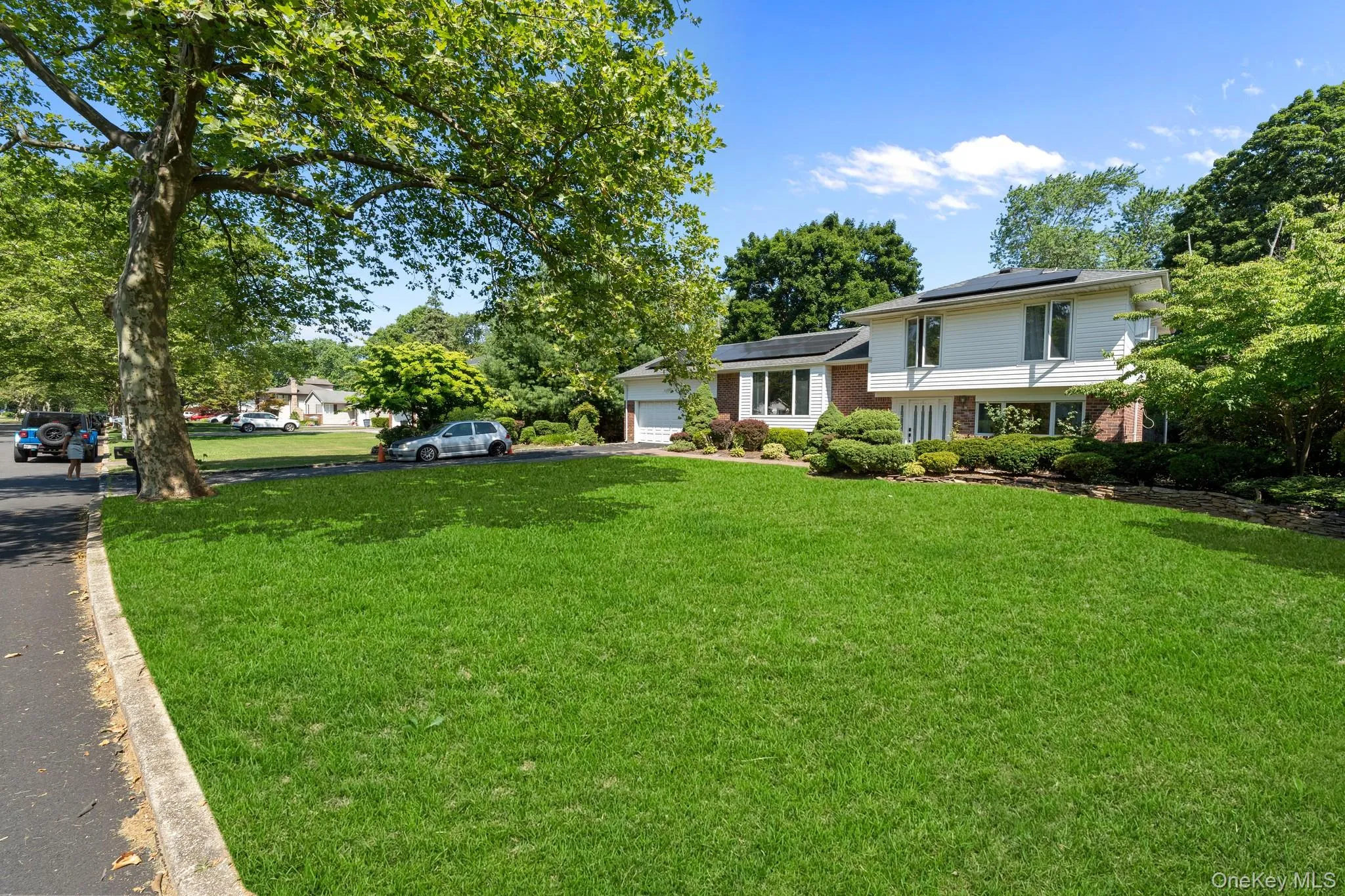 202 Tinton Place, Huntington, NY, 4 Bedrooms Bedrooms, 11 Rooms Rooms,2 BathroomsBathrooms,Residential,For Rent,Tinton,0,1024025 202 Tinton Place, Huntington, NY, 4 Bedrooms Bedrooms, 11 Rooms Rooms,2 BathroomsBathrooms,Residential,For Rent,Tinton,0,1024025