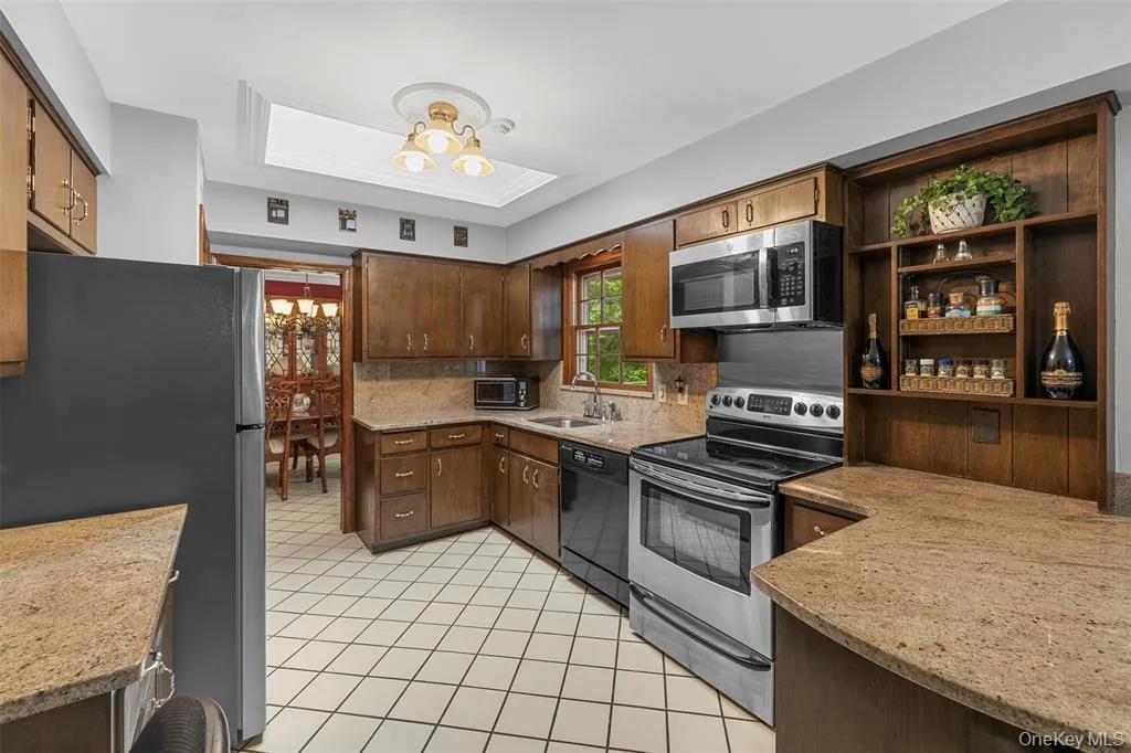 11 Carnelli Court, Poughkeepsie (town), NY, 4 Bedrooms Bedrooms, 11 Rooms Rooms,3 BathroomsBathrooms,Residential,For Rent,Carnelli,0,1024028 11 Carnelli Court, Poughkeepsie (town), NY, 4 Bedrooms Bedrooms, 11 Rooms Rooms,3 BathroomsBathrooms,Residential,For Rent,Carnelli,0,1024028