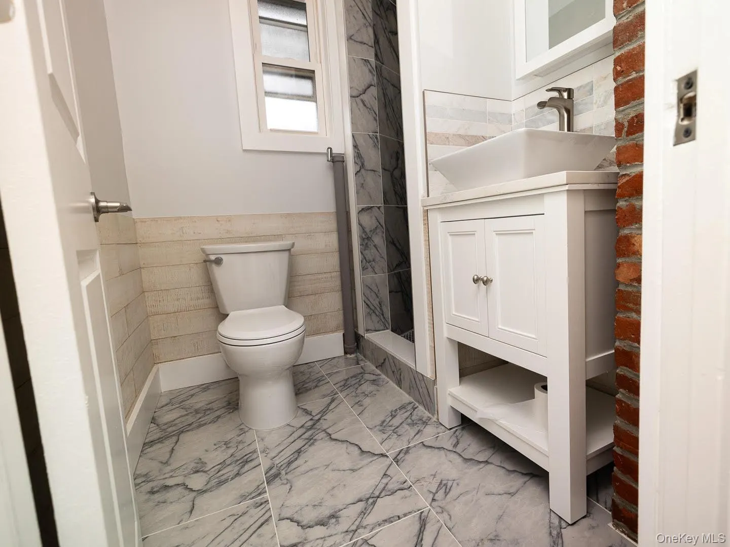 47 Wood Street, Hempstead, NY, 2 Bedrooms Bedrooms, 4 Rooms Rooms,1 BathroomBathrooms,Residential Lease,For Rent,Wood,0,1024030 47 Wood Street, Hempstead, NY, 2 Bedrooms Bedrooms, 4 Rooms Rooms,1 BathroomBathrooms,Residential Lease,For Rent,Wood,0,1024030