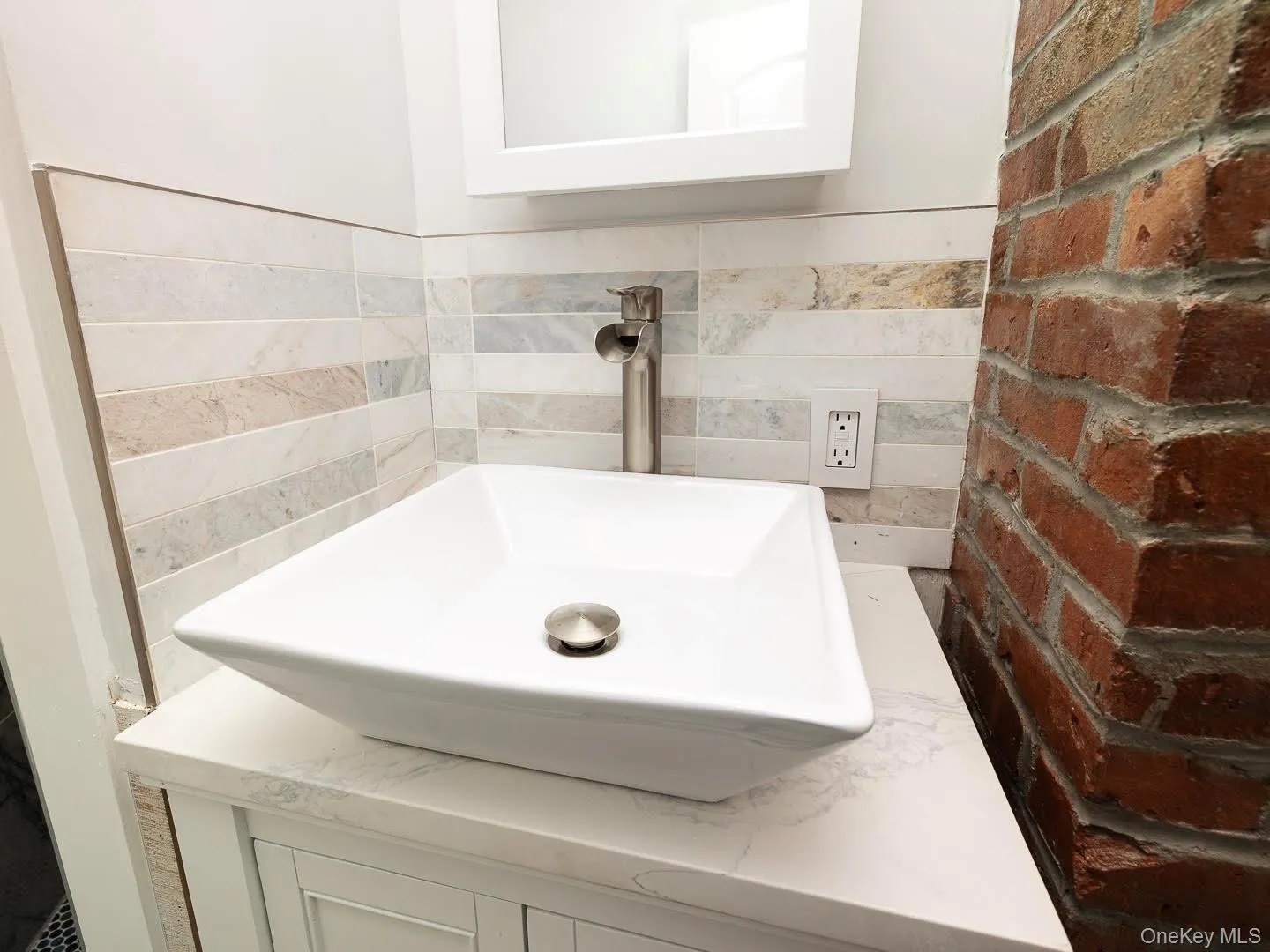 47 Wood Street, Hempstead, NY, 2 Bedrooms Bedrooms, 4 Rooms Rooms,1 BathroomBathrooms,Residential Lease,For Rent,Wood,0,1024030 47 Wood Street, Hempstead, NY, 2 Bedrooms Bedrooms, 4 Rooms Rooms,1 BathroomBathrooms,Residential Lease,For Rent,Wood,0,1024030