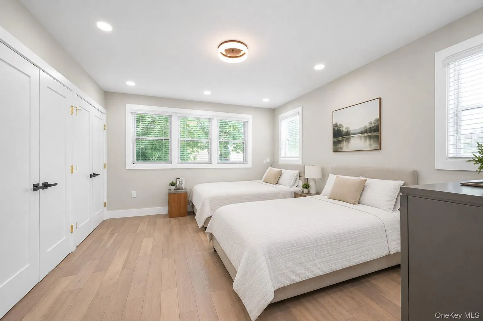 76-37 Vleigh Place, New York, NY, 4 Bedrooms Bedrooms, 8 Rooms Rooms,3 BathroomsBathrooms,Residential,For Rent,Vleigh,0,1024040 76-37 Vleigh Place, New York, NY, 4 Bedrooms Bedrooms, 8 Rooms Rooms,3 BathroomsBathrooms,Residential,For Rent,Vleigh,0,1024040