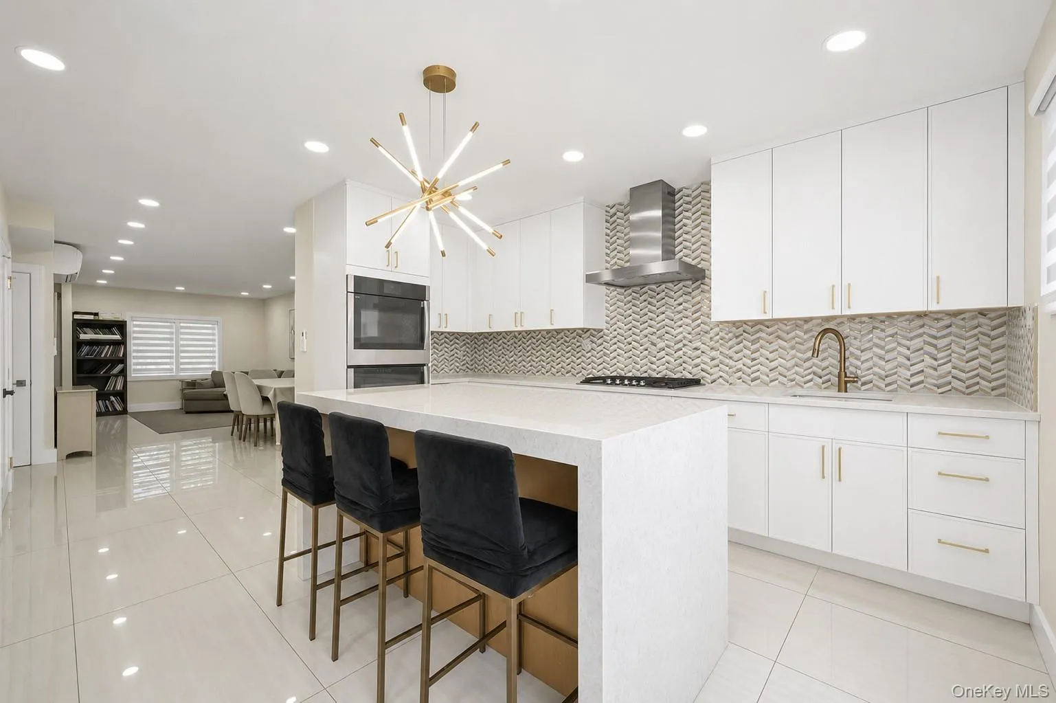 76-37 Vleigh Place, New York, NY, 4 Bedrooms Bedrooms, 8 Rooms Rooms,3 BathroomsBathrooms,Residential,For Rent,Vleigh,0,1024040 76-37 Vleigh Place, New York, NY, 4 Bedrooms Bedrooms, 8 Rooms Rooms,3 BathroomsBathrooms,Residential,For Rent,Vleigh,0,1024040