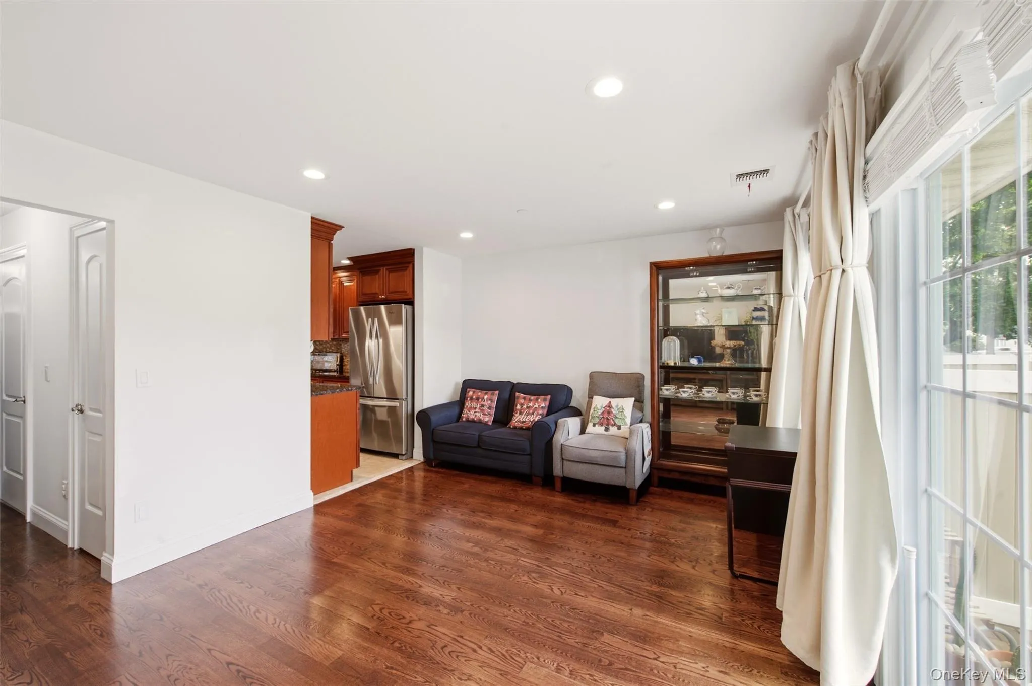 723 Carman Avenue, Hempstead, NY, 2 Bedrooms Bedrooms, 5 Rooms Rooms,2 BathroomsBathrooms,Residential,For Rent,Carman,0,1024044 723 Carman Avenue, Hempstead, NY, 2 Bedrooms Bedrooms, 5 Rooms Rooms,2 BathroomsBathrooms,Residential,For Rent,Carman,0,1024044