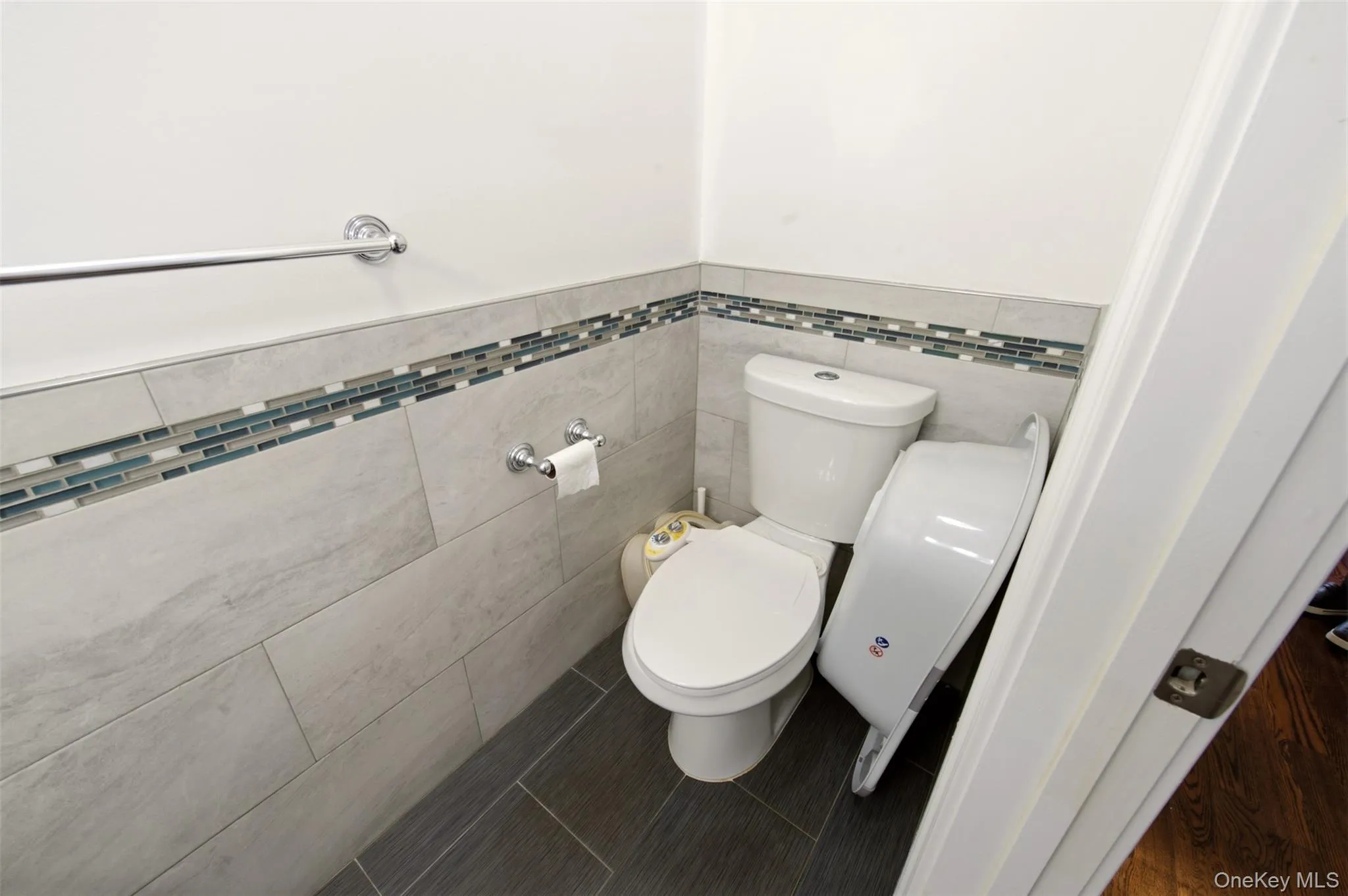 723 Carman Avenue, Hempstead, NY, 2 Bedrooms Bedrooms, 5 Rooms Rooms,2 BathroomsBathrooms,Residential,For Rent,Carman,0,1024044 723 Carman Avenue, Hempstead, NY, 2 Bedrooms Bedrooms, 5 Rooms Rooms,2 BathroomsBathrooms,Residential,For Rent,Carman,0,1024044