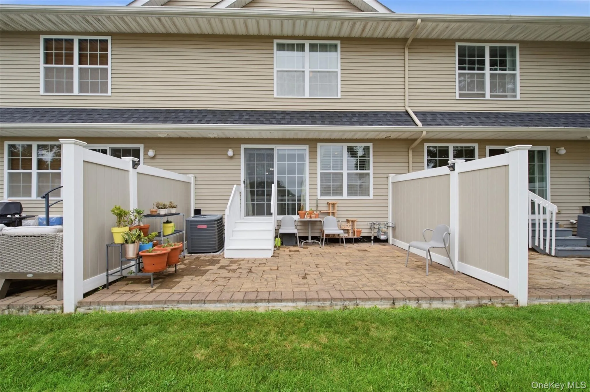723 Carman Avenue, Hempstead, NY, 2 Bedrooms Bedrooms, 5 Rooms Rooms,2 BathroomsBathrooms,Residential,For Rent,Carman,0,1024044 723 Carman Avenue, Hempstead, NY, 2 Bedrooms Bedrooms, 5 Rooms Rooms,2 BathroomsBathrooms,Residential,For Rent,Carman,0,1024044