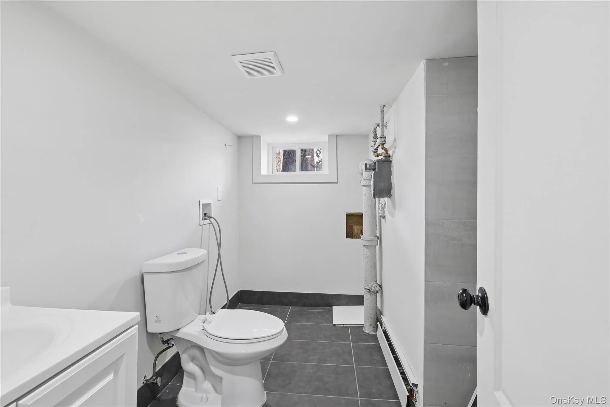57-68 Mazeau Street, New York, NY, 3 Bedrooms Bedrooms, 6 Rooms Rooms,2 BathroomsBathrooms,Residential,For Rent,Mazeau,0,1024045 57-68 Mazeau Street, New York, NY, 3 Bedrooms Bedrooms, 6 Rooms Rooms,2 BathroomsBathrooms,Residential,For Rent,Mazeau,0,1024045