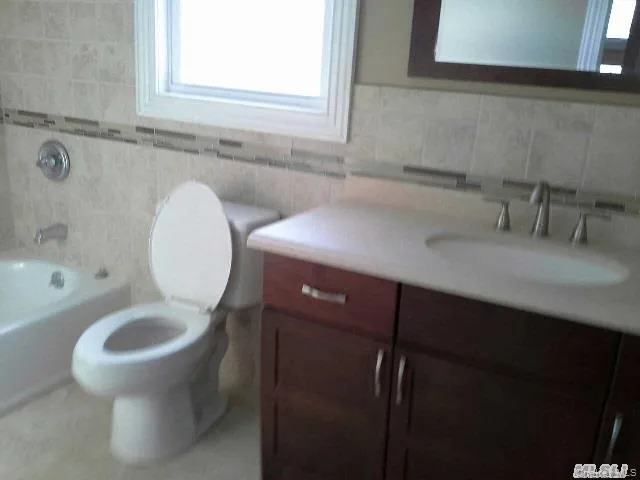 11 Charlotte Place, Oyster Bay, NY, 4 Bedrooms Bedrooms, 8 Rooms Rooms,2 BathroomsBathrooms,Residential Lease,For Rent,Charlotte,0,1024048 11 Charlotte Place, Oyster Bay, NY, 4 Bedrooms Bedrooms, 8 Rooms Rooms,2 BathroomsBathrooms,Residential Lease,For Rent,Charlotte,0,1024048