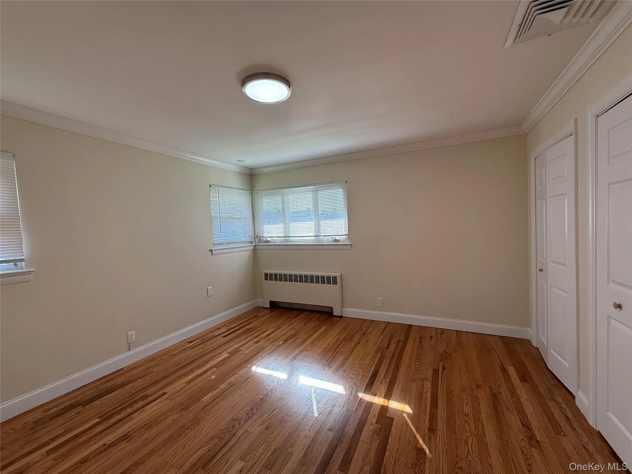 11 Webb Hill Road, North Hempstead, NY, 3 Bedrooms Bedrooms, 6 Rooms Rooms,1 BathroomBathrooms,Residential Lease,For Rent,Webb Hill,0,1024050 11 Webb Hill Road, North Hempstead, NY, 3 Bedrooms Bedrooms, 6 Rooms Rooms,1 BathroomBathrooms,Residential Lease,For Rent,Webb Hill,0,1024050