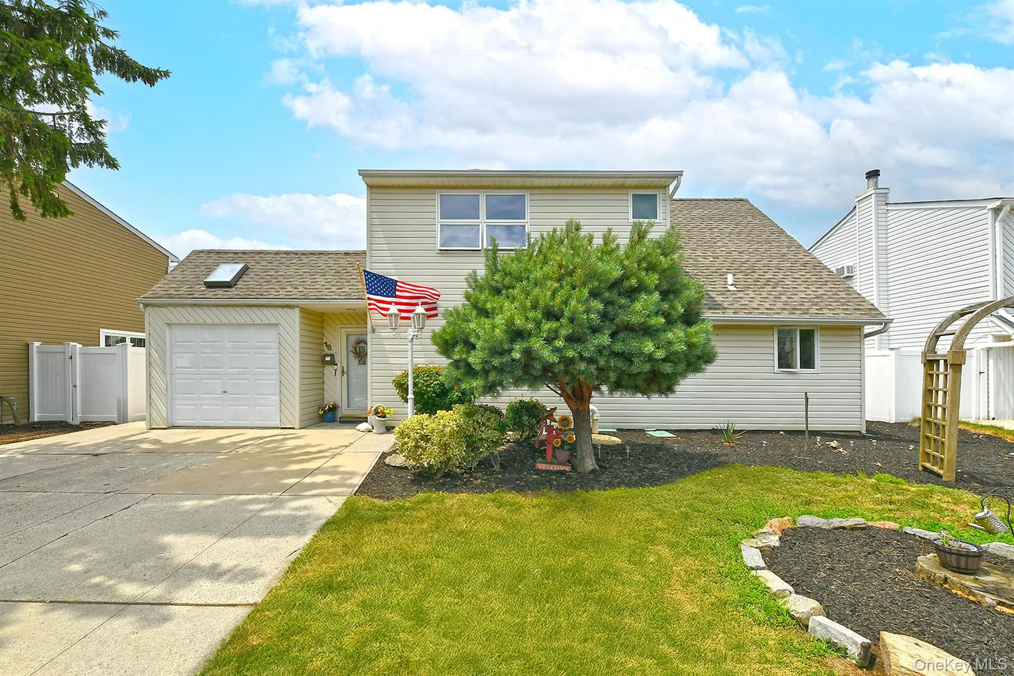 18 Wheelbarrow Lane, Hempstead, NY, 5 Bedrooms Bedrooms, 8 Rooms Rooms,3 BathroomsBathrooms,Residential,For Rent,Wheelbarrow,0,1024051 18 Wheelbarrow Lane, Hempstead, NY, 5 Bedrooms Bedrooms, 8 Rooms Rooms,3 BathroomsBathrooms,Residential,For Rent,Wheelbarrow,0,1024051