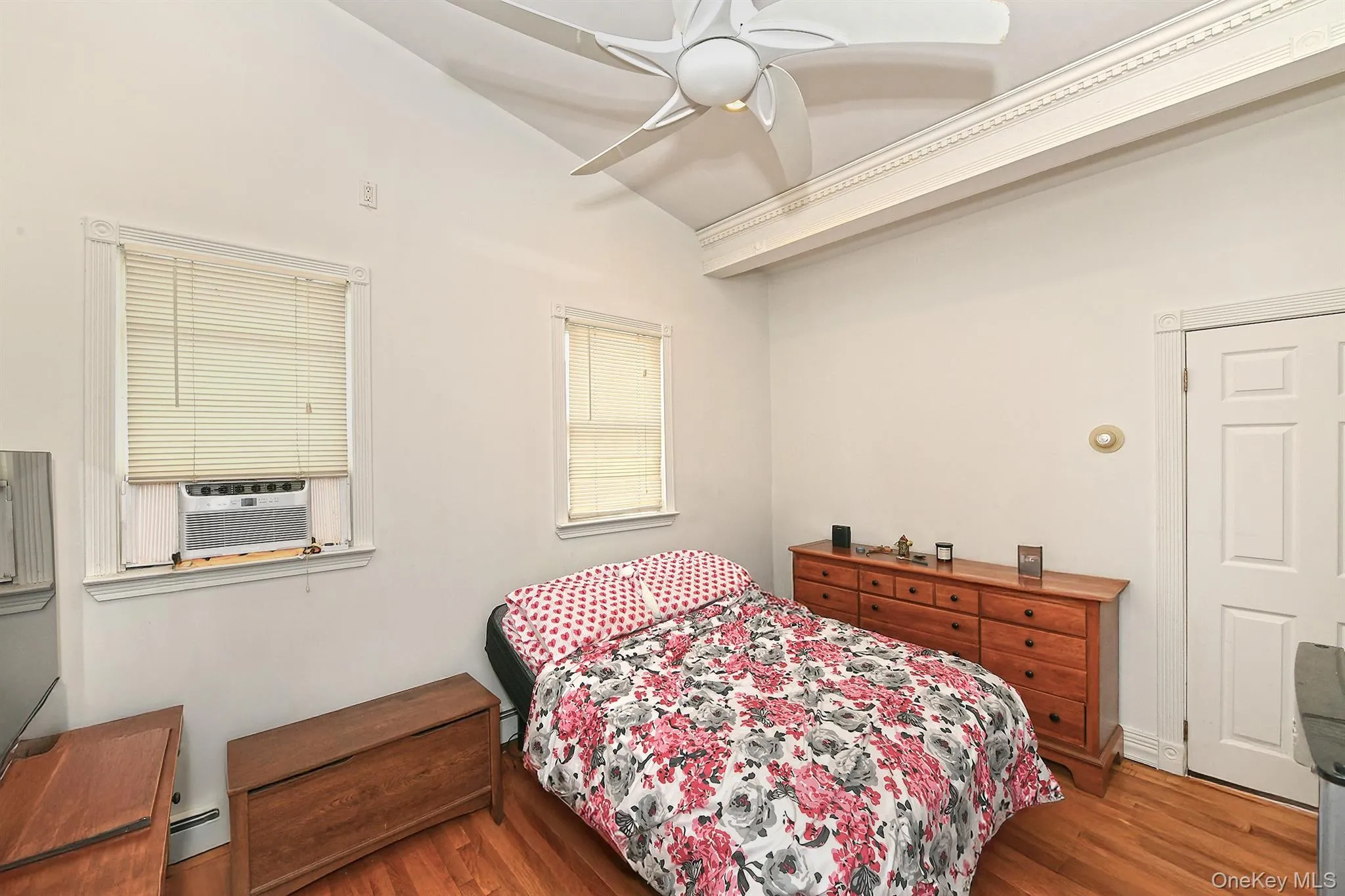 18 Wheelbarrow Lane, Hempstead, NY, 5 Bedrooms Bedrooms, 8 Rooms Rooms,3 BathroomsBathrooms,Residential,For Rent,Wheelbarrow,0,1024051 18 Wheelbarrow Lane, Hempstead, NY, 5 Bedrooms Bedrooms, 8 Rooms Rooms,3 BathroomsBathrooms,Residential,For Rent,Wheelbarrow,0,1024051