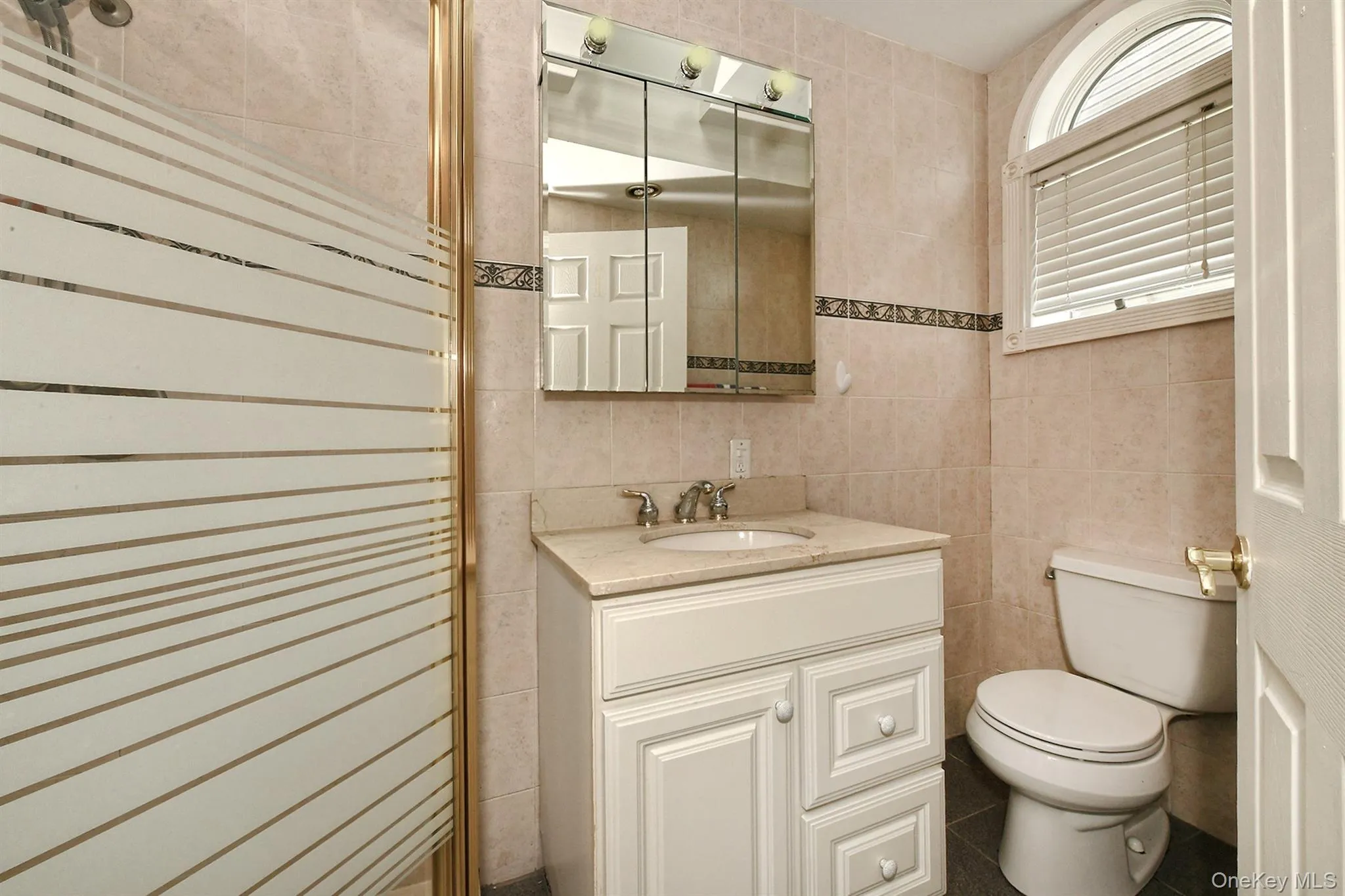 18 Wheelbarrow Lane, Hempstead, NY, 5 Bedrooms Bedrooms, 8 Rooms Rooms,3 BathroomsBathrooms,Residential,For Rent,Wheelbarrow,0,1024051 18 Wheelbarrow Lane, Hempstead, NY, 5 Bedrooms Bedrooms, 8 Rooms Rooms,3 BathroomsBathrooms,Residential,For Rent,Wheelbarrow,0,1024051