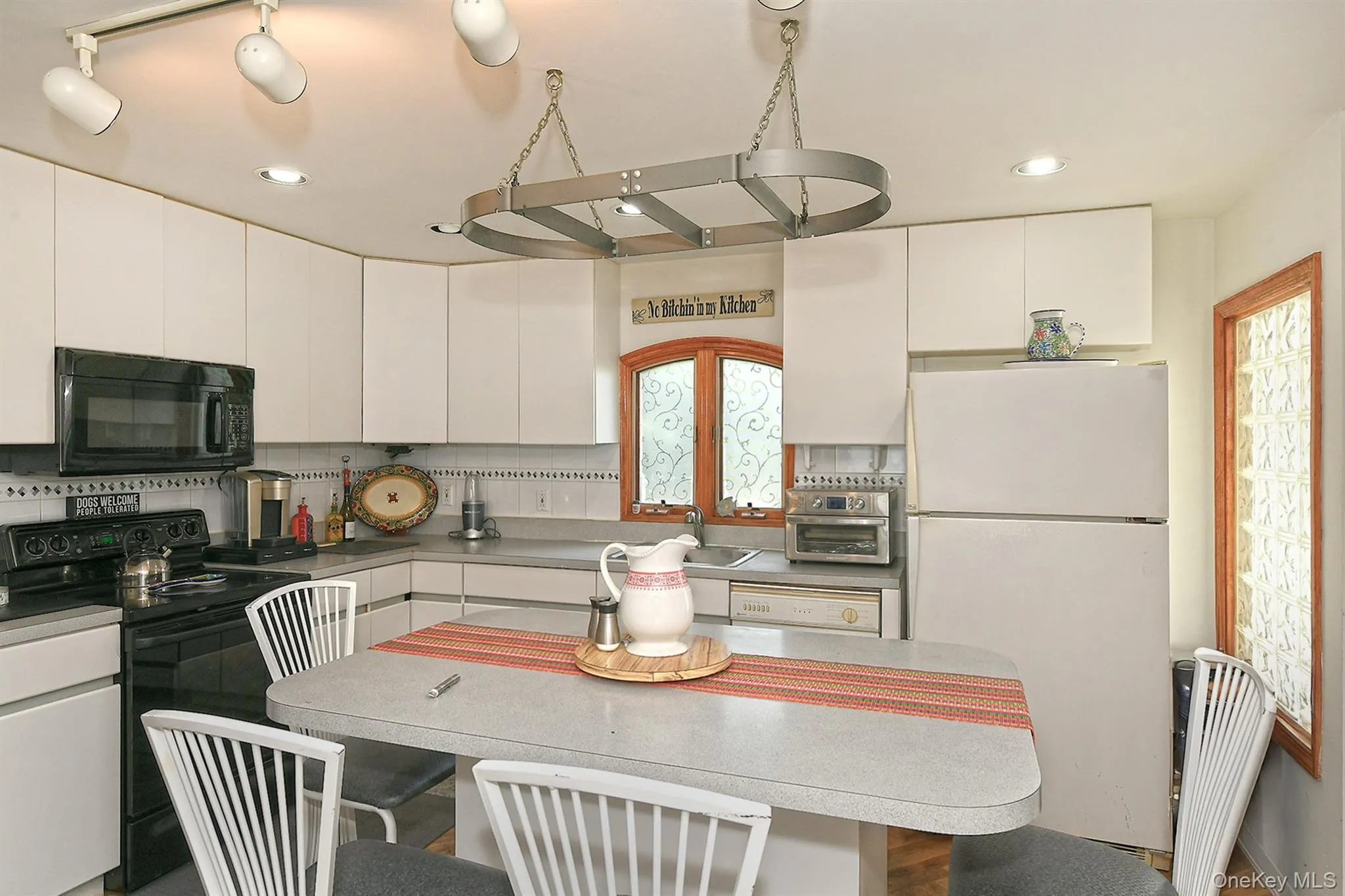 18 Wheelbarrow Lane, Hempstead, NY, 5 Bedrooms Bedrooms, 8 Rooms Rooms,3 BathroomsBathrooms,Residential,For Rent,Wheelbarrow,0,1024051 18 Wheelbarrow Lane, Hempstead, NY, 5 Bedrooms Bedrooms, 8 Rooms Rooms,3 BathroomsBathrooms,Residential,For Rent,Wheelbarrow,0,1024051