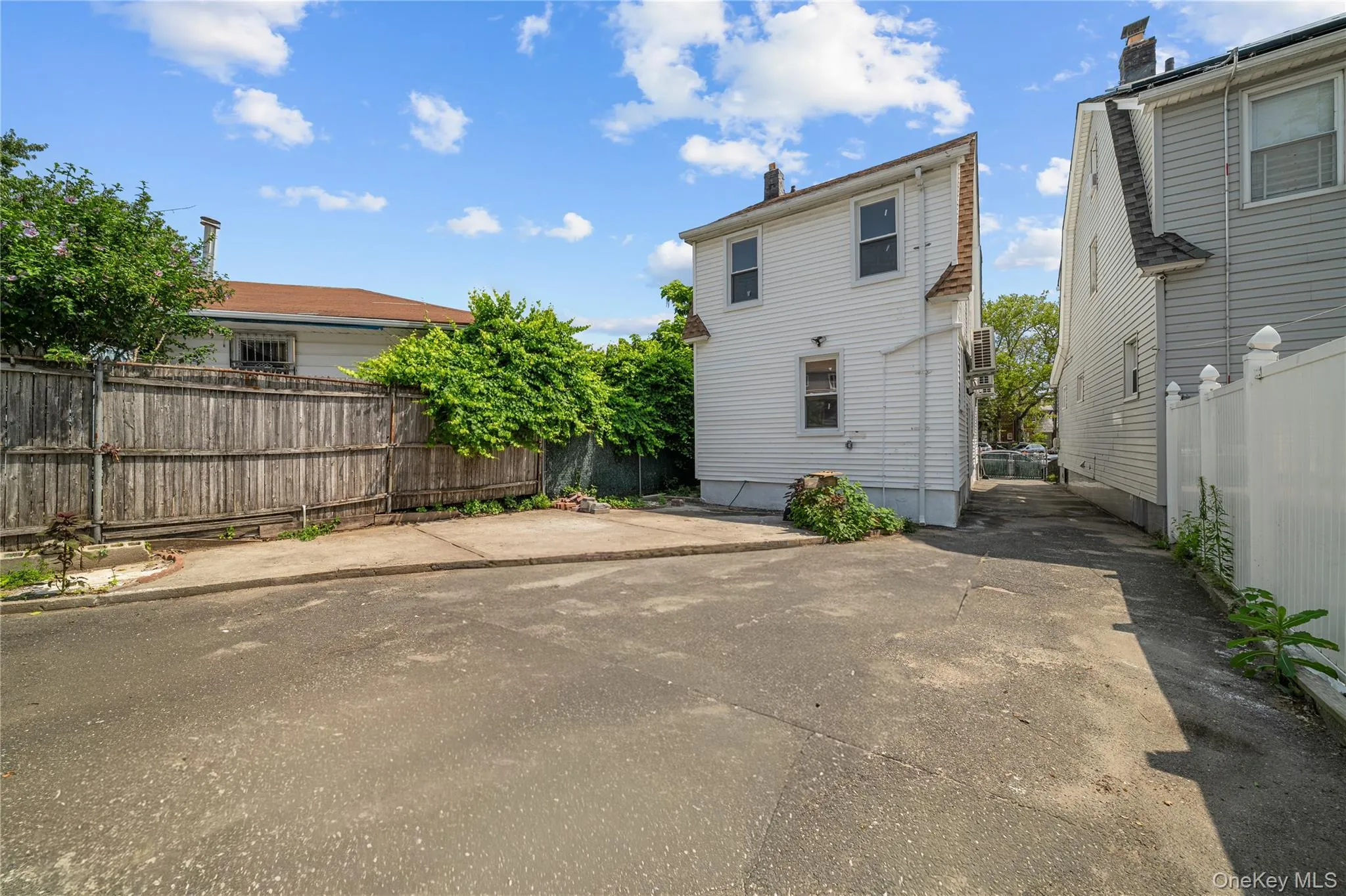 11422 212th Street, New York, NY, 4 Bedrooms Bedrooms, 7 Rooms Rooms,2 BathroomsBathrooms,Residential,For Rent,212th,0,1024052 11422 212th Street, New York, NY, 4 Bedrooms Bedrooms, 7 Rooms Rooms,2 BathroomsBathrooms,Residential,For Rent,212th,0,1024052