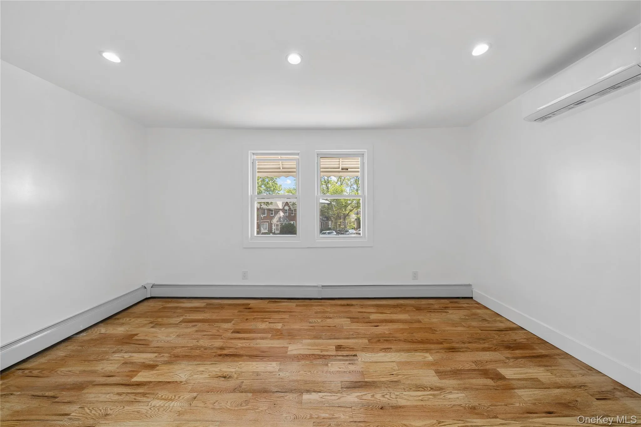 11422 212th Street, New York, NY, 4 Bedrooms Bedrooms, 7 Rooms Rooms,2 BathroomsBathrooms,Residential,For Rent,212th,0,1024052 11422 212th Street, New York, NY, 4 Bedrooms Bedrooms, 7 Rooms Rooms,2 BathroomsBathrooms,Residential,For Rent,212th,0,1024052