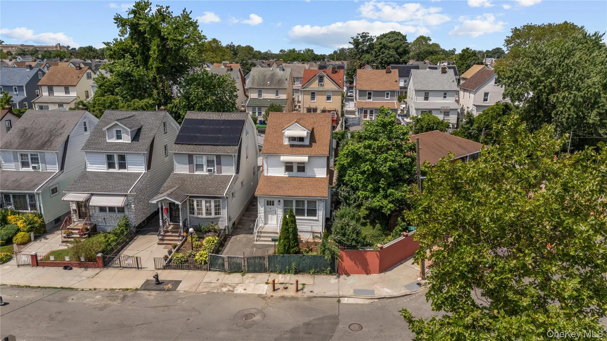11422 212th Street, New York, NY, 4 Bedrooms Bedrooms, 7 Rooms Rooms,2 BathroomsBathrooms,Residential,For Rent,212th,0,1024052 11422 212th Street, New York, NY, 4 Bedrooms Bedrooms, 7 Rooms Rooms,2 BathroomsBathrooms,Residential,For Rent,212th,0,1024052