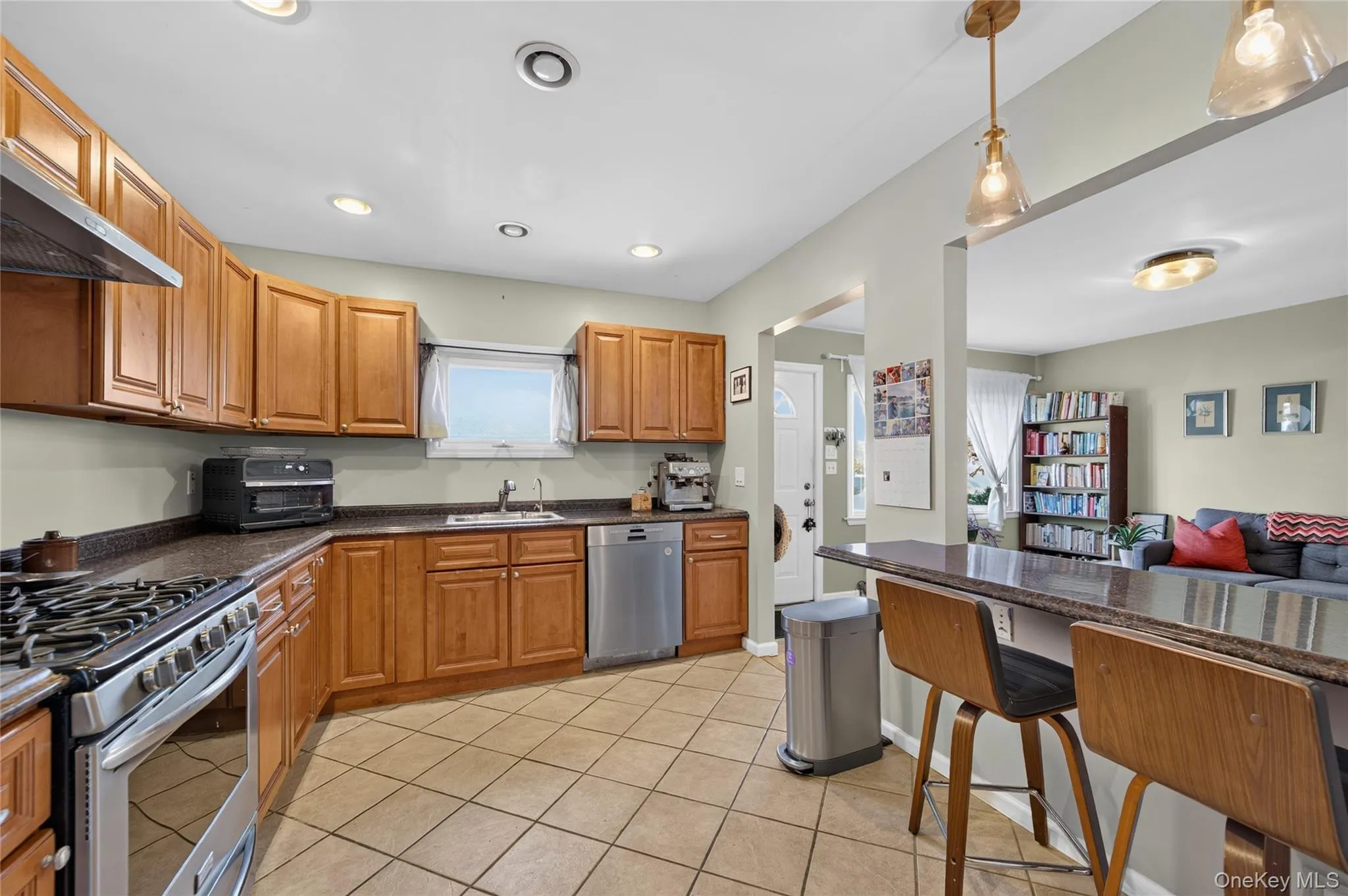 120 Bert Avenue, North Hempstead, NY, 4 Bedrooms Bedrooms, 8 Rooms Rooms,2 BathroomsBathrooms,Residential,For Rent,Bert,0,1024054 120 Bert Avenue, North Hempstead, NY, 4 Bedrooms Bedrooms, 8 Rooms Rooms,2 BathroomsBathrooms,Residential,For Rent,Bert,0,1024054