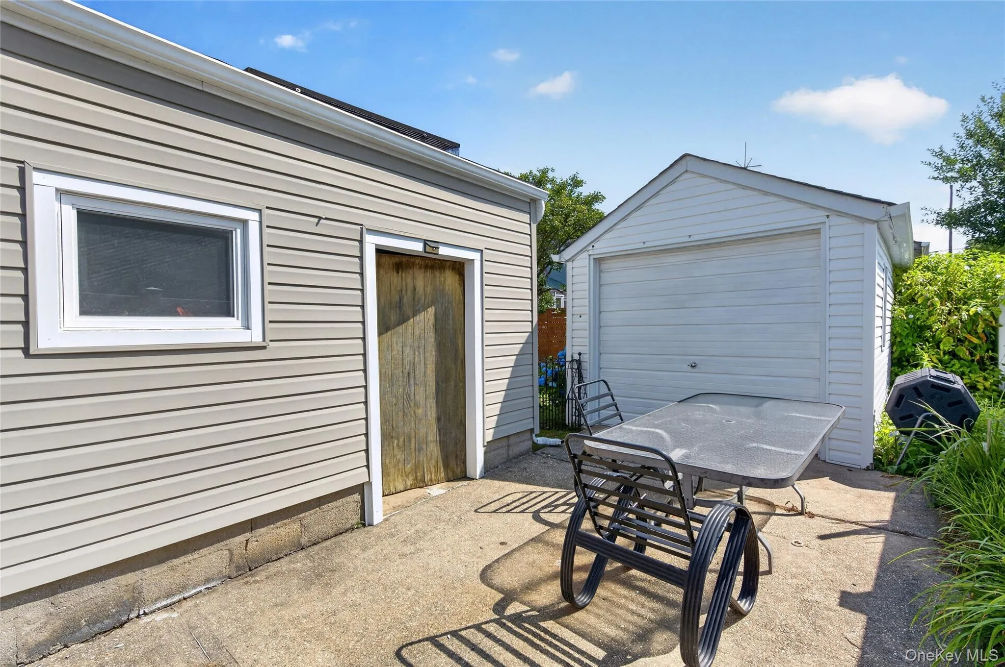 120 Bert Avenue, North Hempstead, NY, 4 Bedrooms Bedrooms, 8 Rooms Rooms,2 BathroomsBathrooms,Residential,For Rent,Bert,0,1024054 120 Bert Avenue, North Hempstead, NY, 4 Bedrooms Bedrooms, 8 Rooms Rooms,2 BathroomsBathrooms,Residential,For Rent,Bert,0,1024054