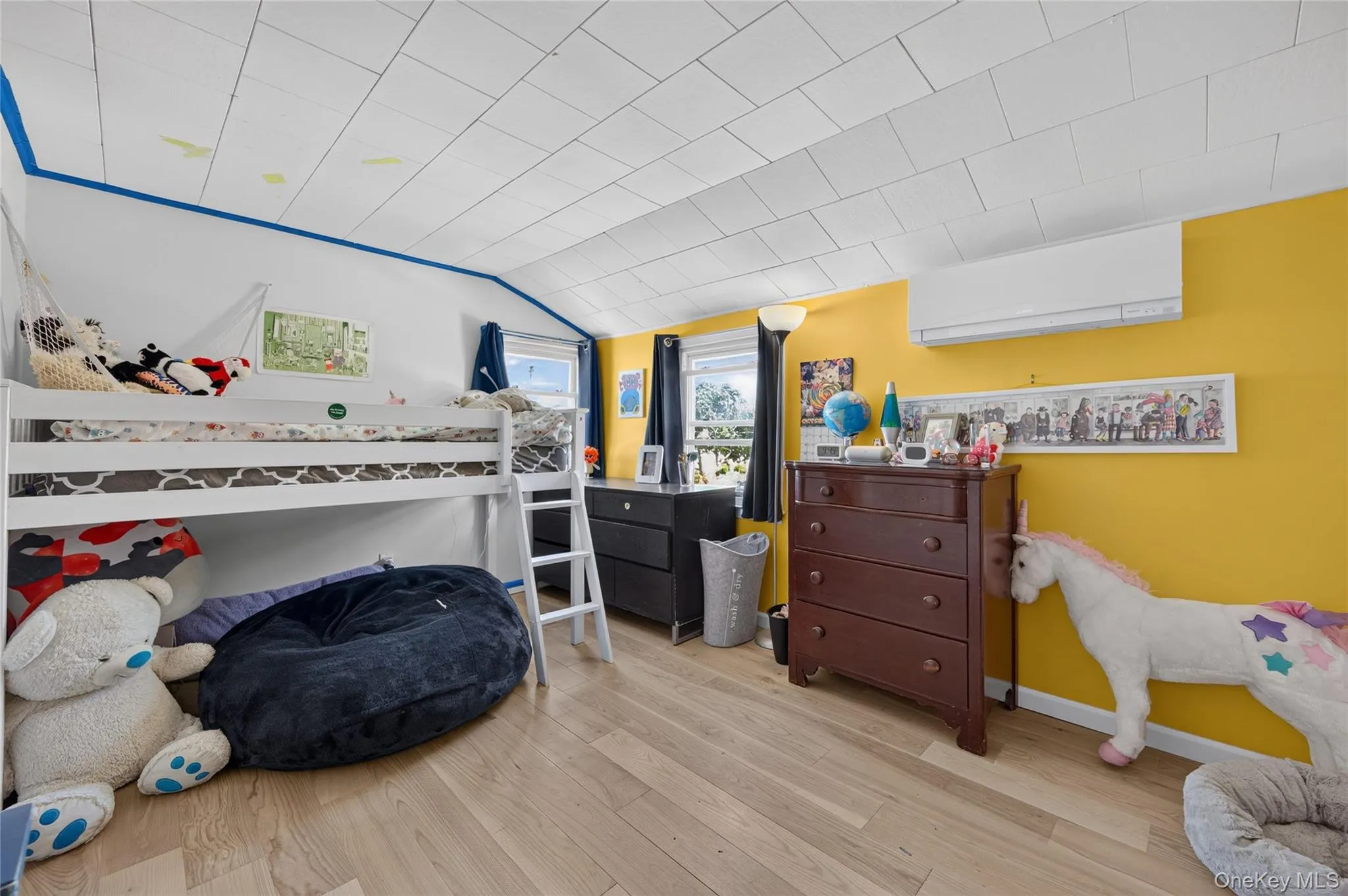 120 Bert Avenue, North Hempstead, NY, 4 Bedrooms Bedrooms, 8 Rooms Rooms,2 BathroomsBathrooms,Residential,For Rent,Bert,0,1024054 120 Bert Avenue, North Hempstead, NY, 4 Bedrooms Bedrooms, 8 Rooms Rooms,2 BathroomsBathrooms,Residential,For Rent,Bert,0,1024054