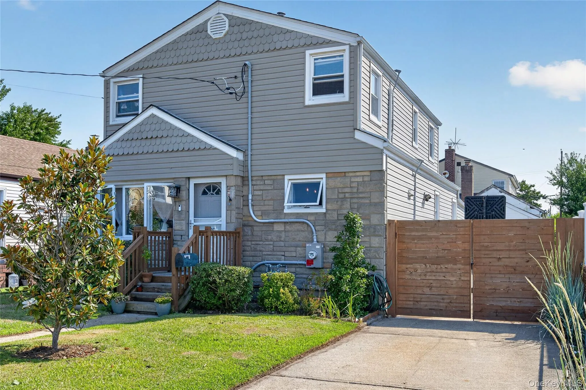 120 Bert Avenue, North Hempstead, NY, 4 Bedrooms Bedrooms, 8 Rooms Rooms,2 BathroomsBathrooms,Residential,For Rent,Bert,0,1024054 120 Bert Avenue, North Hempstead, NY, 4 Bedrooms Bedrooms, 8 Rooms Rooms,2 BathroomsBathrooms,Residential,For Rent,Bert,0,1024054