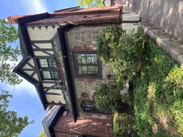 2603 168th Street, New York, NY, 3 Bedrooms Bedrooms, 7 Rooms Rooms,2 BathroomsBathrooms,Residential,For Rent,168th,0,1024063 2603 168th Street, New York, NY, 3 Bedrooms Bedrooms, 7 Rooms Rooms,2 BathroomsBathrooms,Residential,For Rent,168th,0,1024063