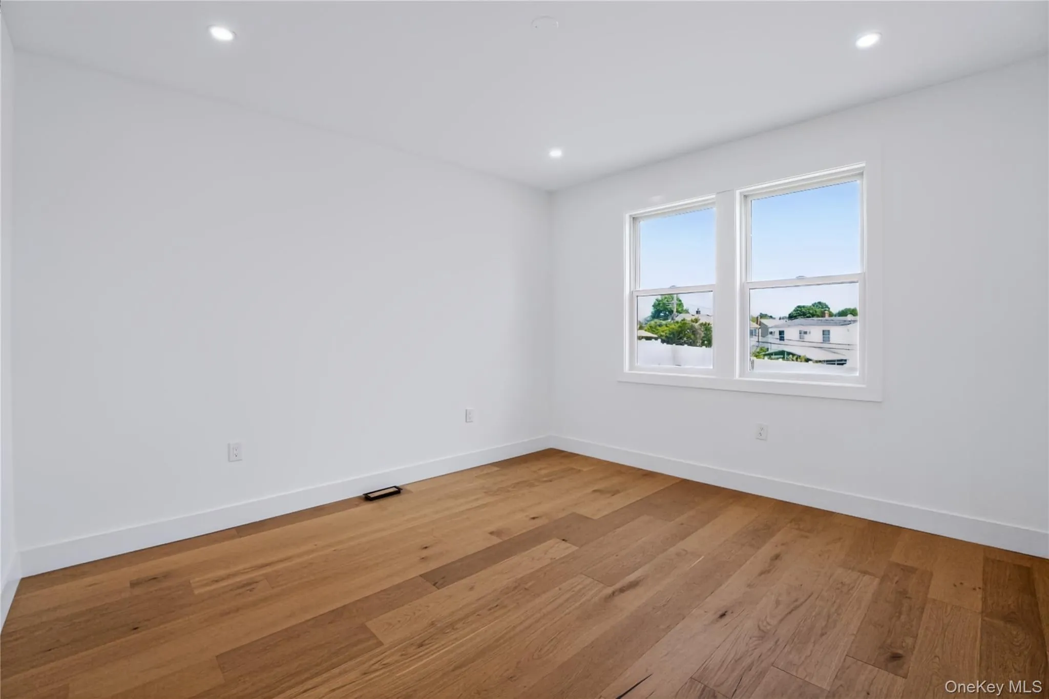 45 Glade Lane, Hempstead, NY, 5 Bedrooms Bedrooms, 8 Rooms Rooms,4 BathroomsBathrooms,Residential,For Rent,Glade,0,1024065 45 Glade Lane, Hempstead, NY, 5 Bedrooms Bedrooms, 8 Rooms Rooms,4 BathroomsBathrooms,Residential,For Rent,Glade,0,1024065
