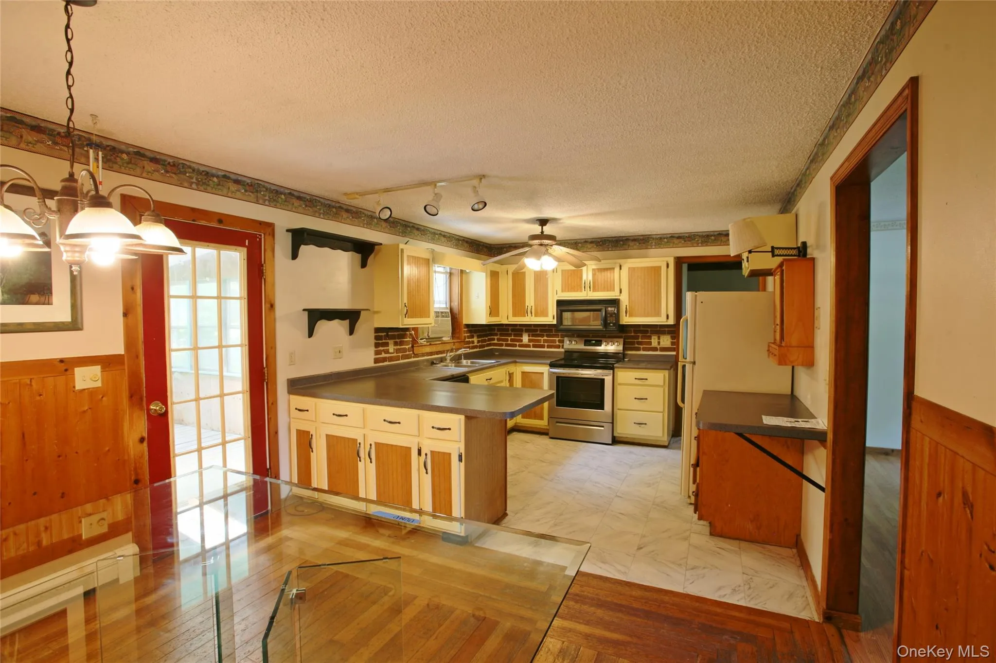 16 Elizabeth Drive, Red Hook, NY, 4 Bedrooms Bedrooms, 7 Rooms Rooms,2 BathroomsBathrooms,Residential,For Rent,Elizabeth,0,1024067 16 Elizabeth Drive, Red Hook, NY, 4 Bedrooms Bedrooms, 7 Rooms Rooms,2 BathroomsBathrooms,Residential,For Rent,Elizabeth,0,1024067