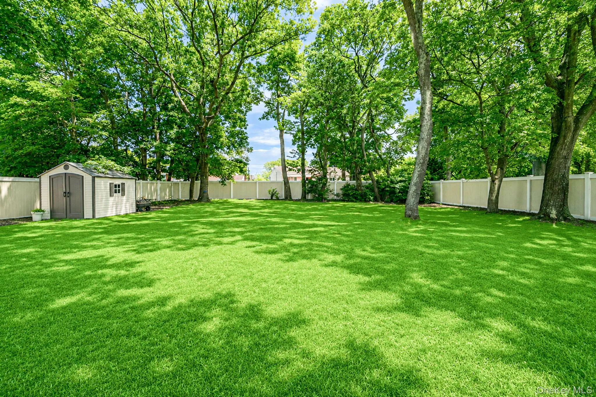 31 Sarah Drive, Brookhaven, NY, 3 Bedrooms Bedrooms, 6 Rooms Rooms,2 BathroomsBathrooms,Residential,For Rent,Sarah,0,1024068 31 Sarah Drive, Brookhaven, NY, 3 Bedrooms Bedrooms, 6 Rooms Rooms,2 BathroomsBathrooms,Residential,For Rent,Sarah,0,1024068
