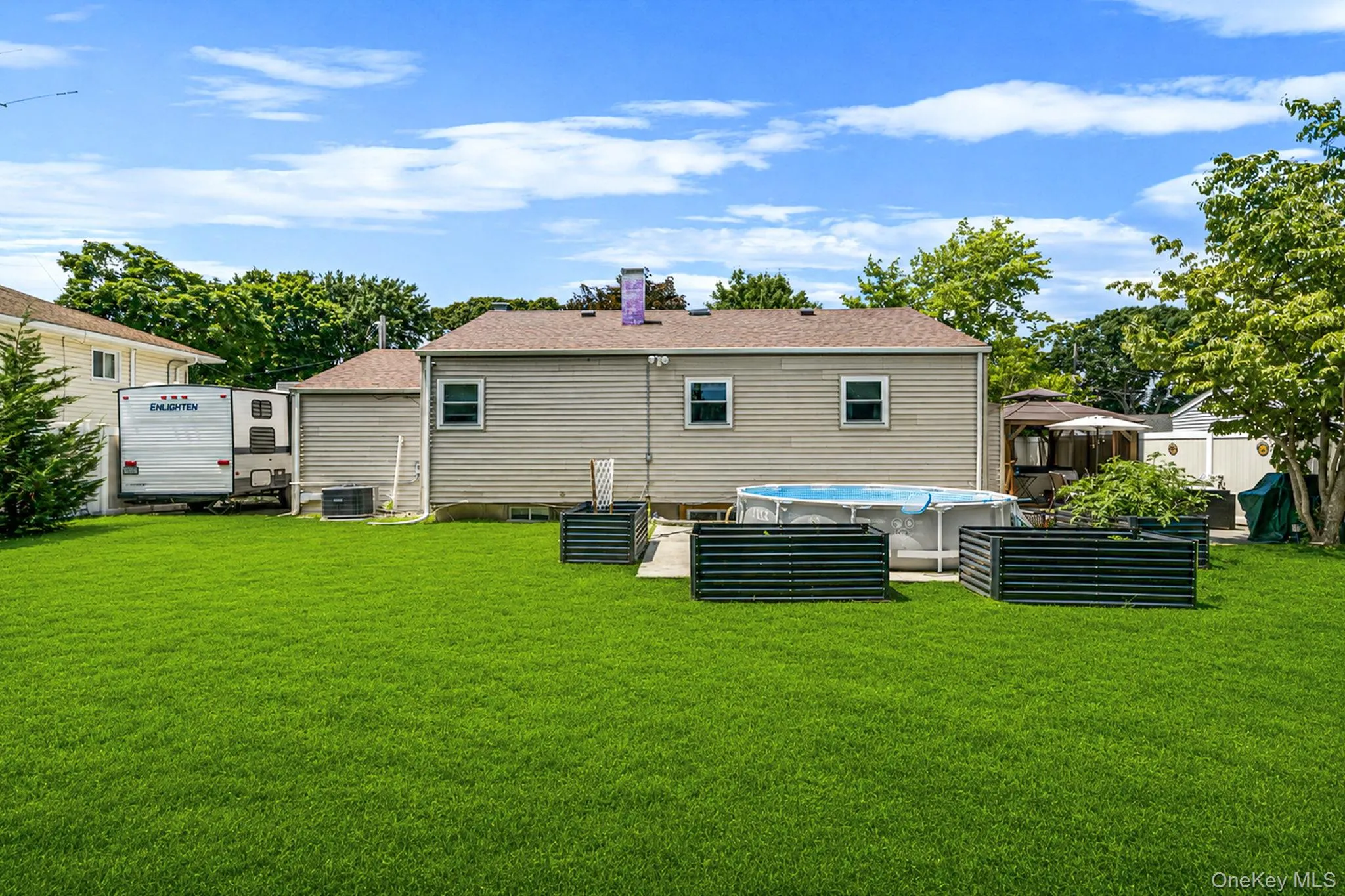 31 Sarah Drive, Brookhaven, NY, 3 Bedrooms Bedrooms, 6 Rooms Rooms,2 BathroomsBathrooms,Residential,For Rent,Sarah,0,1024068 31 Sarah Drive, Brookhaven, NY, 3 Bedrooms Bedrooms, 6 Rooms Rooms,2 BathroomsBathrooms,Residential,For Rent,Sarah,0,1024068