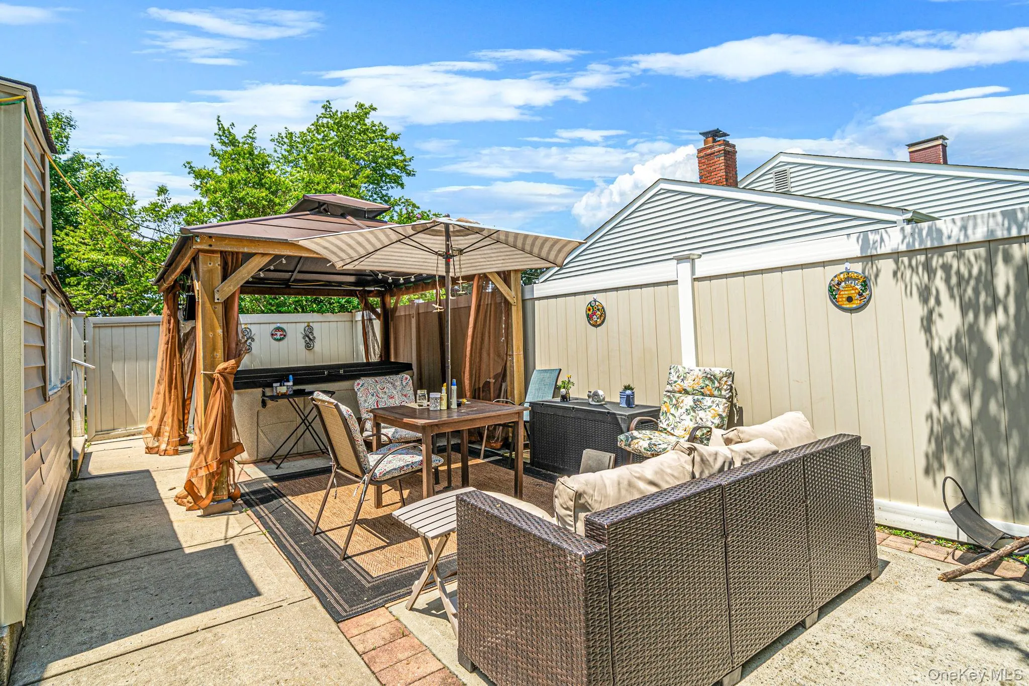 31 Sarah Drive, Brookhaven, NY, 3 Bedrooms Bedrooms, 6 Rooms Rooms,2 BathroomsBathrooms,Residential,For Rent,Sarah,0,1024068 31 Sarah Drive, Brookhaven, NY, 3 Bedrooms Bedrooms, 6 Rooms Rooms,2 BathroomsBathrooms,Residential,For Rent,Sarah,0,1024068