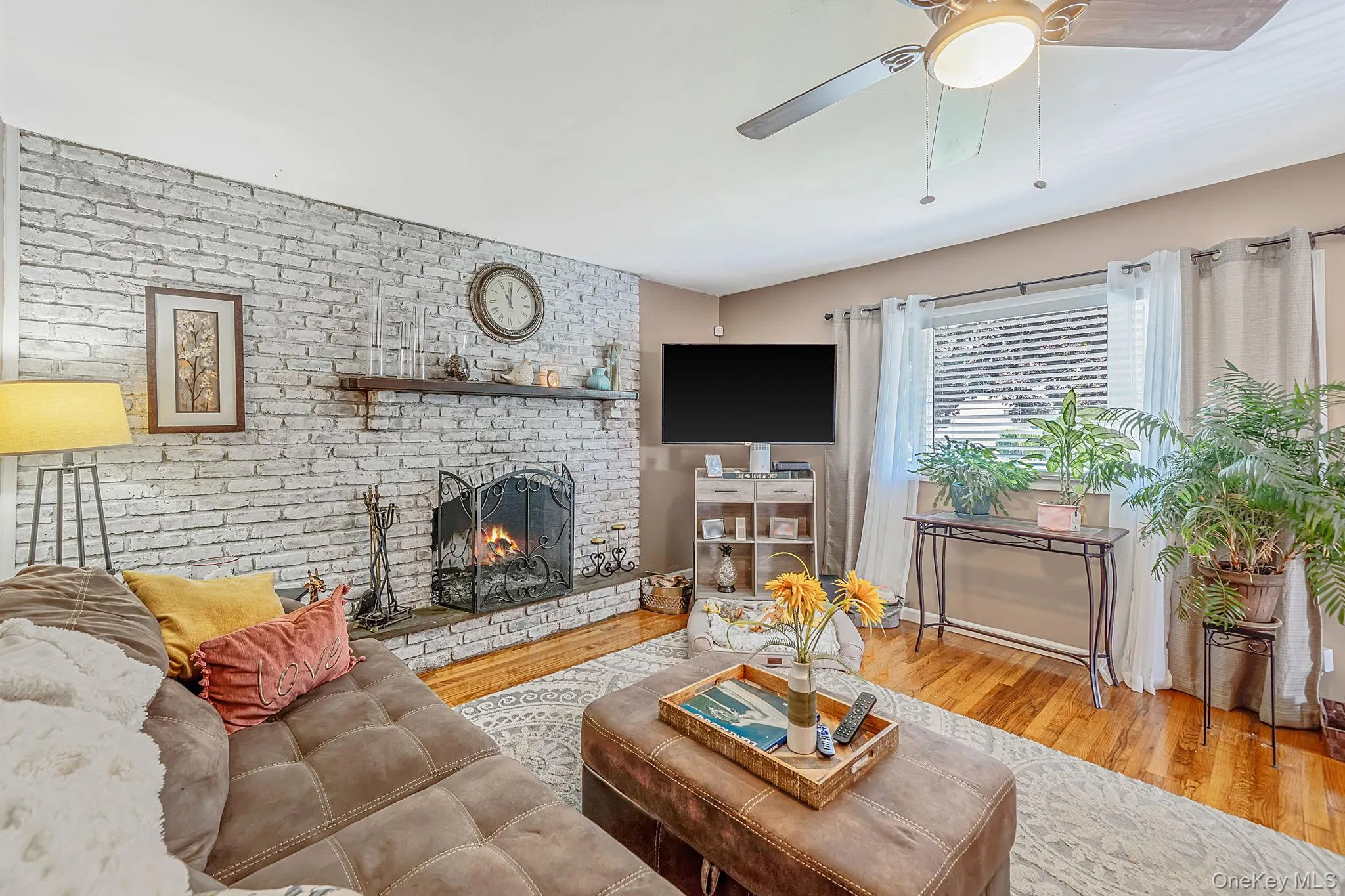 31 Sarah Drive, Brookhaven, NY, 3 Bedrooms Bedrooms, 6 Rooms Rooms,2 BathroomsBathrooms,Residential,For Rent,Sarah,0,1024068 31 Sarah Drive, Brookhaven, NY, 3 Bedrooms Bedrooms, 6 Rooms Rooms,2 BathroomsBathrooms,Residential,For Rent,Sarah,0,1024068