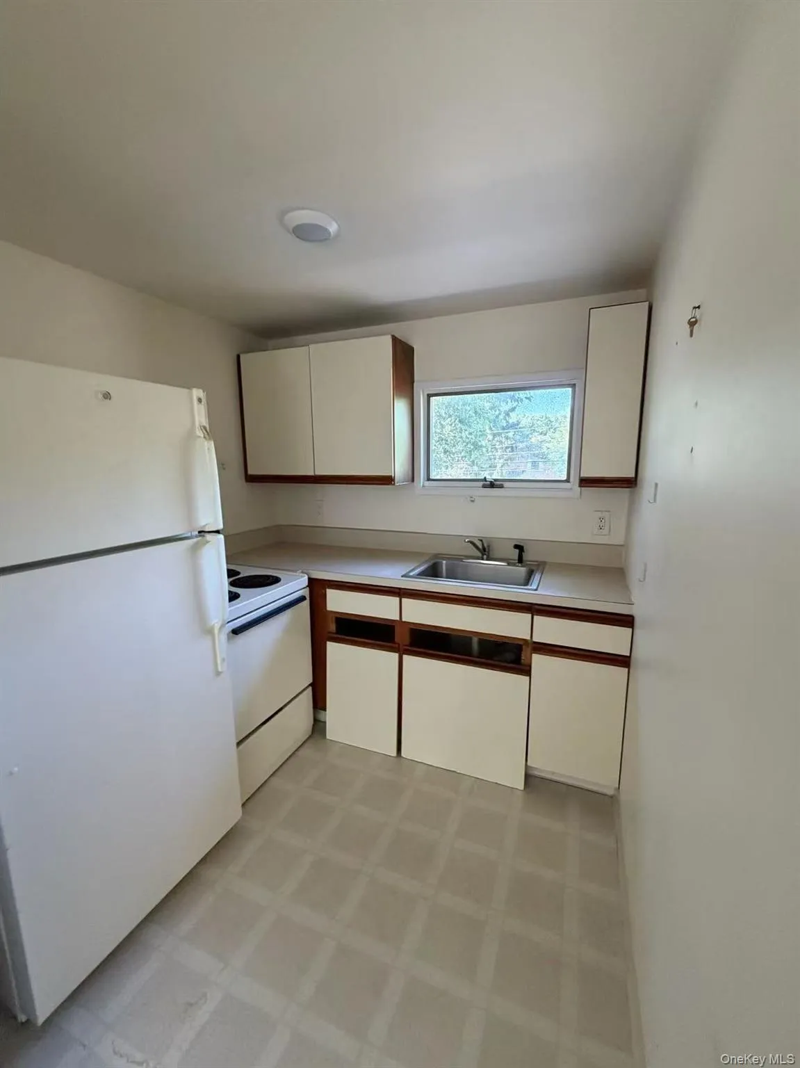 425 Old Town Road, Brookhaven, NY, 2 Bedrooms Bedrooms, 6 Rooms Rooms,2 BathroomsBathrooms,Residential Lease,For Rent,Old Town,0,1024076 425 Old Town Road, Brookhaven, NY, 2 Bedrooms Bedrooms, 6 Rooms Rooms,2 BathroomsBathrooms,Residential Lease,For Rent,Old Town,0,1024076