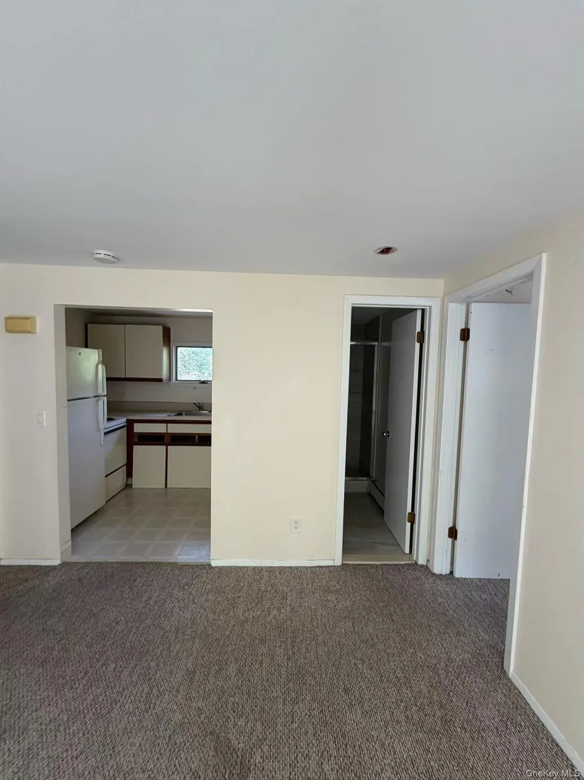 425 Old Town Road, Brookhaven, NY, 2 Bedrooms Bedrooms, 6 Rooms Rooms,2 BathroomsBathrooms,Residential Lease,For Rent,Old Town,0,1024076 425 Old Town Road, Brookhaven, NY, 2 Bedrooms Bedrooms, 6 Rooms Rooms,2 BathroomsBathrooms,Residential Lease,For Rent,Old Town,0,1024076