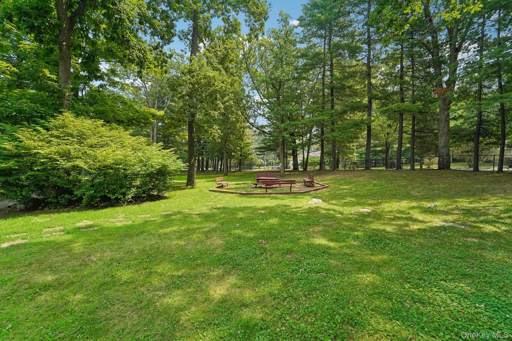 Bon Aire community picnic area. Bon Aire community picnic area.