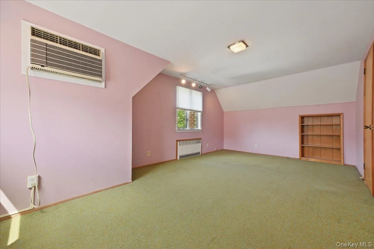 672 Westbury Avenue, North Hempstead, NY, 4 Bedrooms Bedrooms, 8 Rooms Rooms,2 BathroomsBathrooms,Residential,For Rent,Westbury,0,1024082 672 Westbury Avenue, North Hempstead, NY, 4 Bedrooms Bedrooms, 8 Rooms Rooms,2 BathroomsBathrooms,Residential,For Rent,Westbury,0,1024082