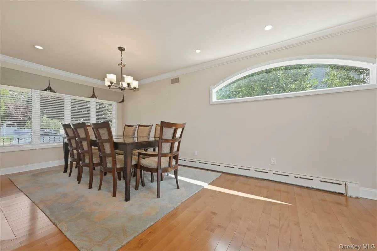 672 Westbury Avenue, North Hempstead, NY, 4 Bedrooms Bedrooms, 8 Rooms Rooms,2 BathroomsBathrooms,Residential,For Rent,Westbury,0,1024082 672 Westbury Avenue, North Hempstead, NY, 4 Bedrooms Bedrooms, 8 Rooms Rooms,2 BathroomsBathrooms,Residential,For Rent,Westbury,0,1024082