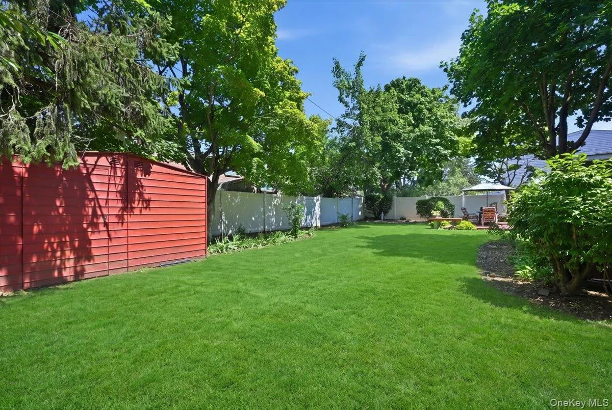 635 Whittier Street, Hempstead, NY, 3 Bedrooms Bedrooms, 7 Rooms Rooms,2 BathroomsBathrooms,Residential,For Rent,Whittier,0,1024083 635 Whittier Street, Hempstead, NY, 3 Bedrooms Bedrooms, 7 Rooms Rooms,2 BathroomsBathrooms,Residential,For Rent,Whittier,0,1024083