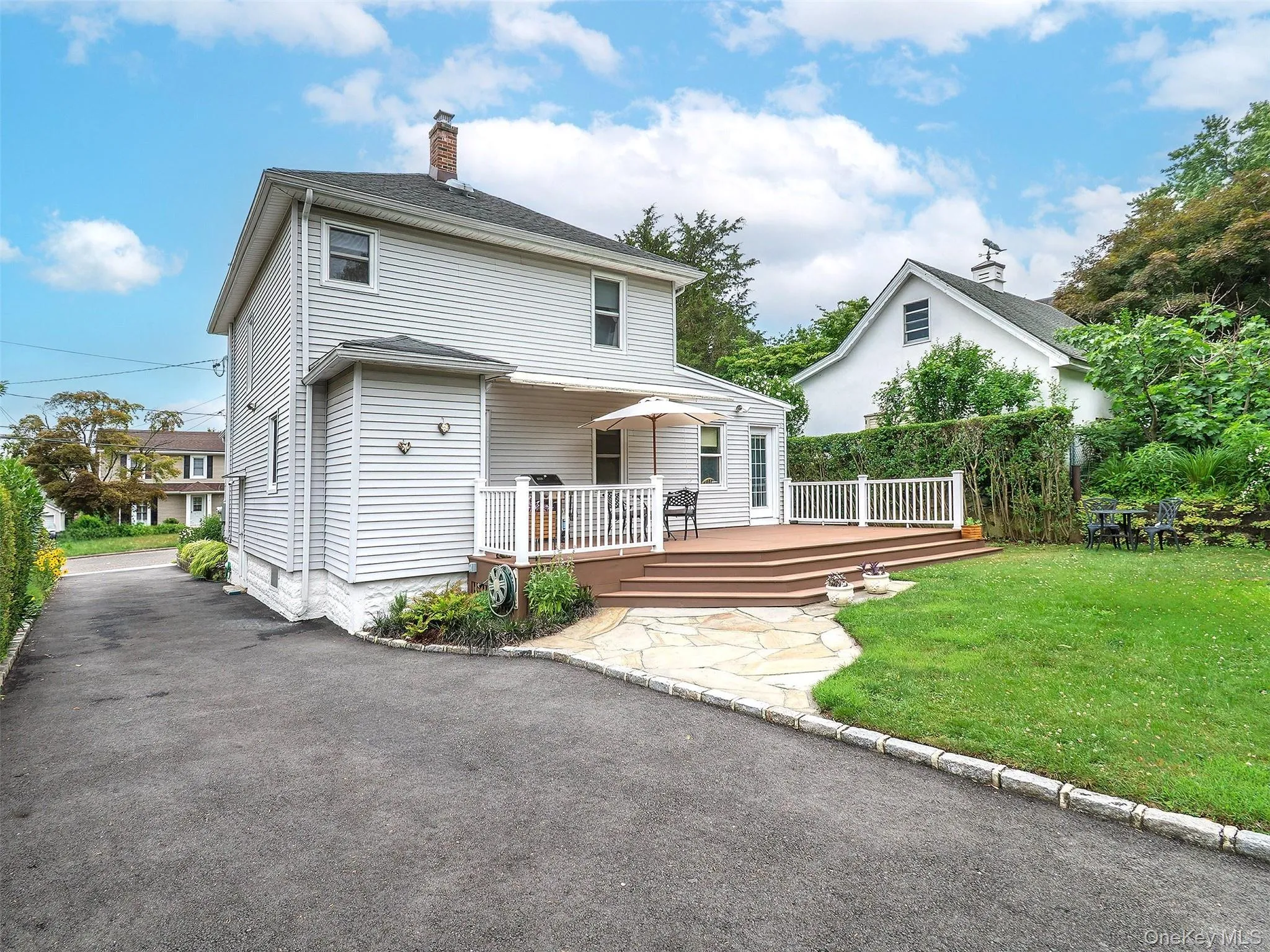 1 Raymond Street, Glen Cove, NY, 4 Bedrooms Bedrooms, 8 Rooms Rooms,3 BathroomsBathrooms,Residential,For Rent,Raymond,0,1024085 1 Raymond Street, Glen Cove, NY, 4 Bedrooms Bedrooms, 8 Rooms Rooms,3 BathroomsBathrooms,Residential,For Rent,Raymond,0,1024085