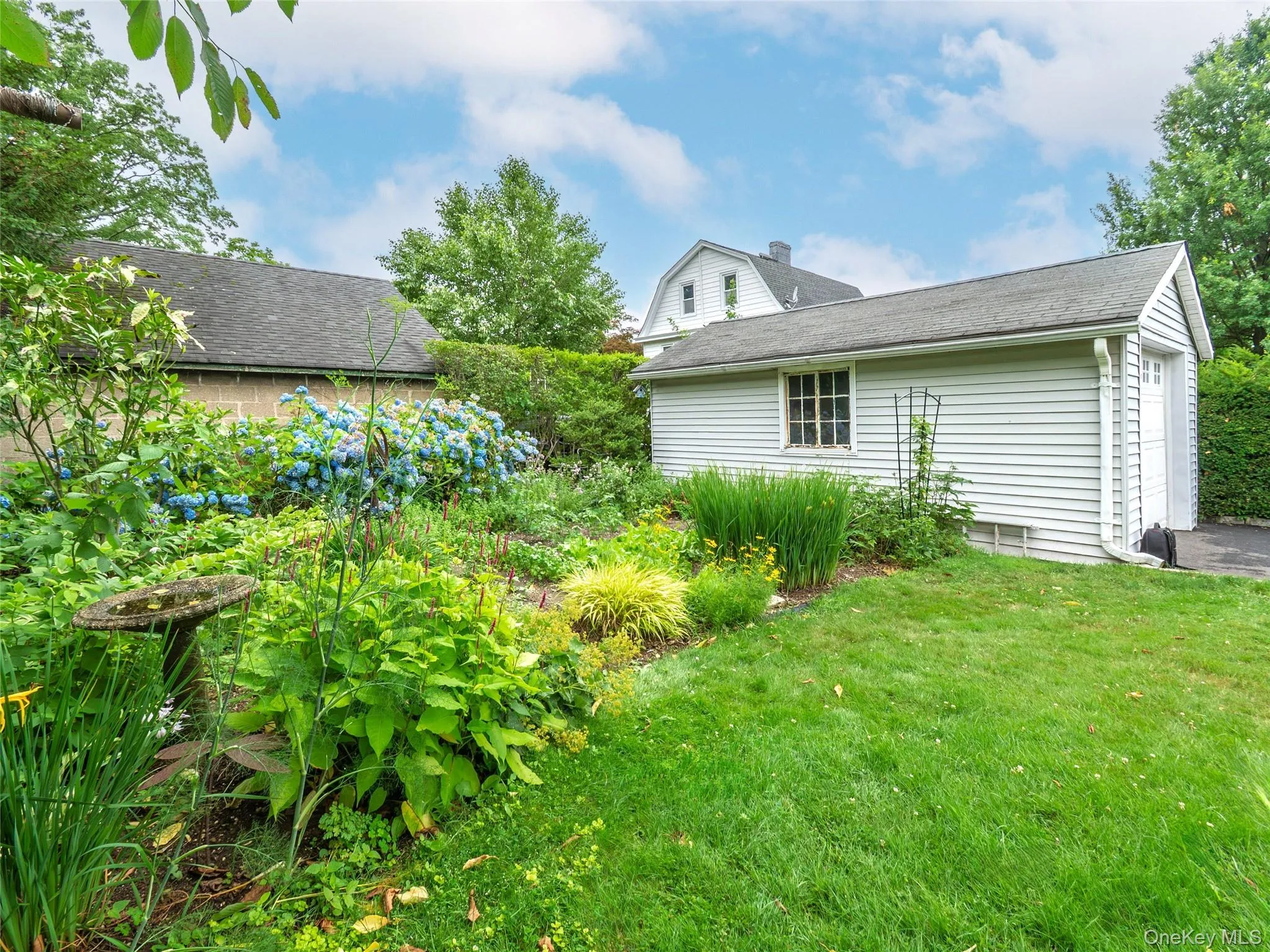 1 Raymond Street, Glen Cove, NY, 4 Bedrooms Bedrooms, 8 Rooms Rooms,3 BathroomsBathrooms,Residential,For Rent,Raymond,0,1024085 1 Raymond Street, Glen Cove, NY, 4 Bedrooms Bedrooms, 8 Rooms Rooms,3 BathroomsBathrooms,Residential,For Rent,Raymond,0,1024085