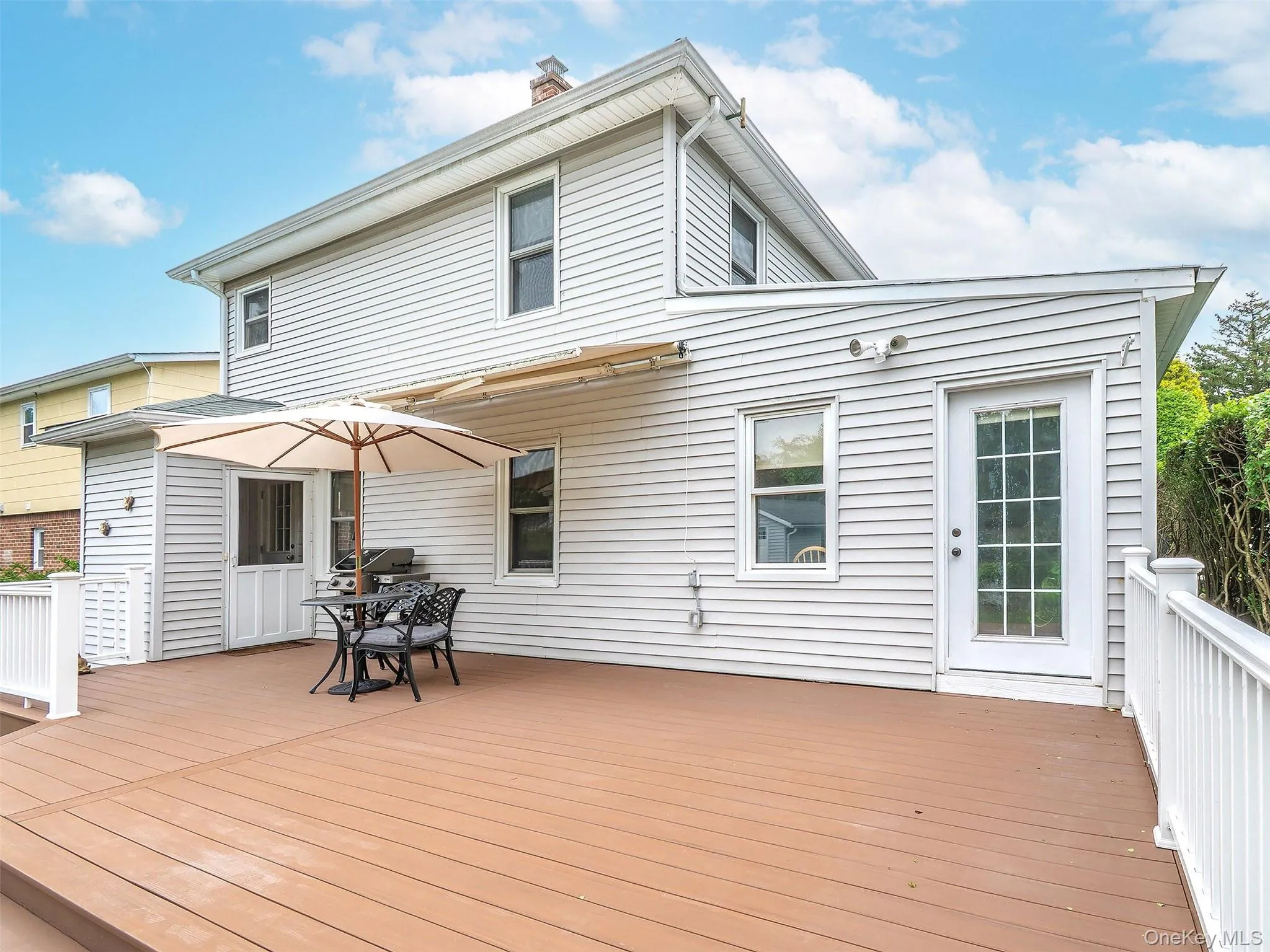 1 Raymond Street, Glen Cove, NY, 4 Bedrooms Bedrooms, 8 Rooms Rooms,3 BathroomsBathrooms,Residential,For Rent,Raymond,0,1024085 1 Raymond Street, Glen Cove, NY, 4 Bedrooms Bedrooms, 8 Rooms Rooms,3 BathroomsBathrooms,Residential,For Rent,Raymond,0,1024085