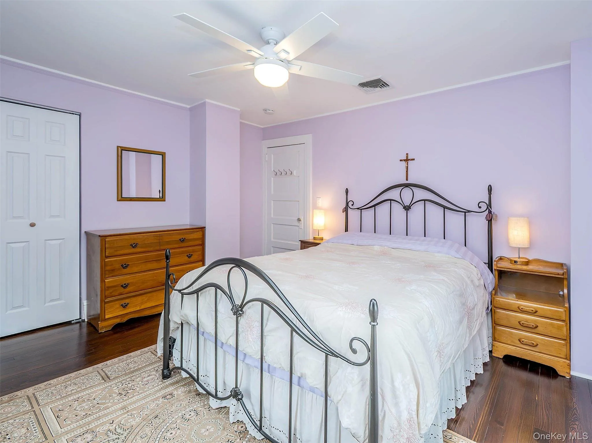 1 Raymond Street, Glen Cove, NY, 4 Bedrooms Bedrooms, 8 Rooms Rooms,3 BathroomsBathrooms,Residential,For Rent,Raymond,0,1024085 1 Raymond Street, Glen Cove, NY, 4 Bedrooms Bedrooms, 8 Rooms Rooms,3 BathroomsBathrooms,Residential,For Rent,Raymond,0,1024085