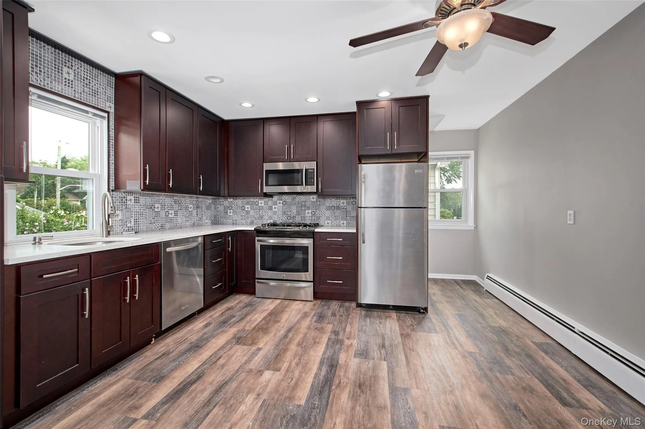 Large Kitchen Large Kitchen
