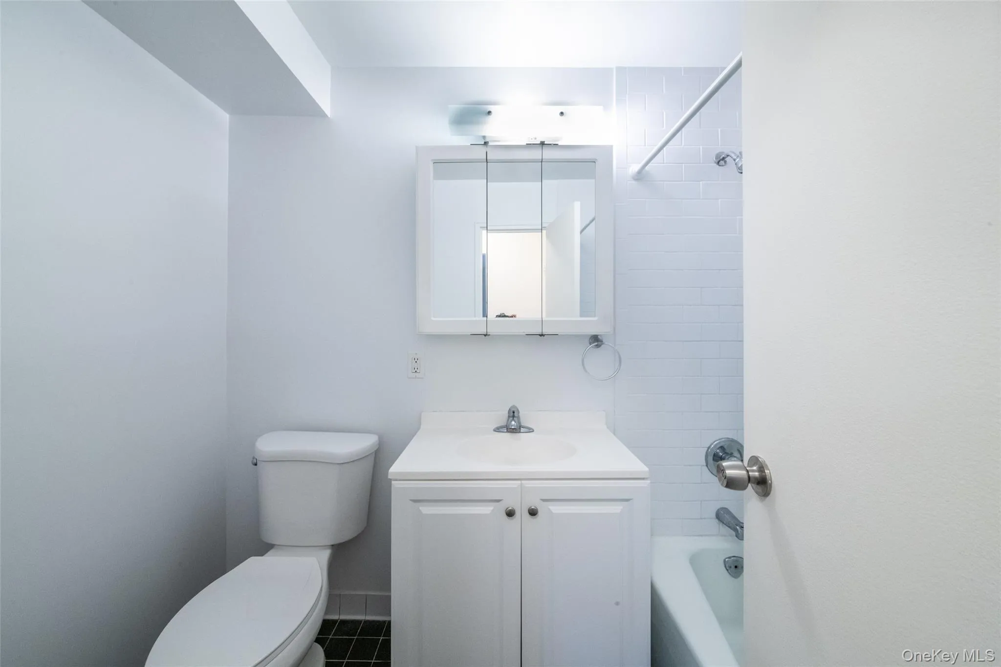 7 Lake Street, White Plains, NY, 1 Bedroom Bedrooms, 4 Rooms Rooms,1 BathroomBathrooms,Residential Lease,For Rent,Lake,0,1024091 7 Lake Street, White Plains, NY, 1 Bedroom Bedrooms, 4 Rooms Rooms,1 BathroomBathrooms,Residential Lease,For Rent,Lake,0,1024091