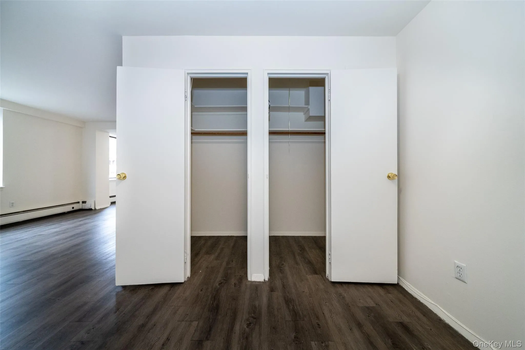 7 Lake Street, White Plains, NY, 1 Bedroom Bedrooms, 4 Rooms Rooms,1 BathroomBathrooms,Residential Lease,For Rent,Lake,0,1024091 7 Lake Street, White Plains, NY, 1 Bedroom Bedrooms, 4 Rooms Rooms,1 BathroomBathrooms,Residential Lease,For Rent,Lake,0,1024091